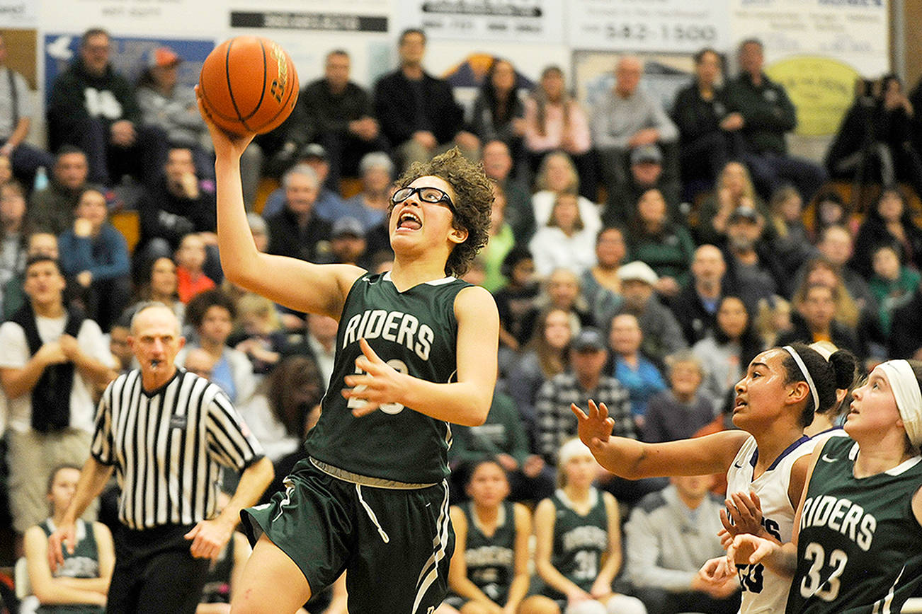 PREP BASKETBALL: Port Angeles girls blow open close game with 29-4 third quarter