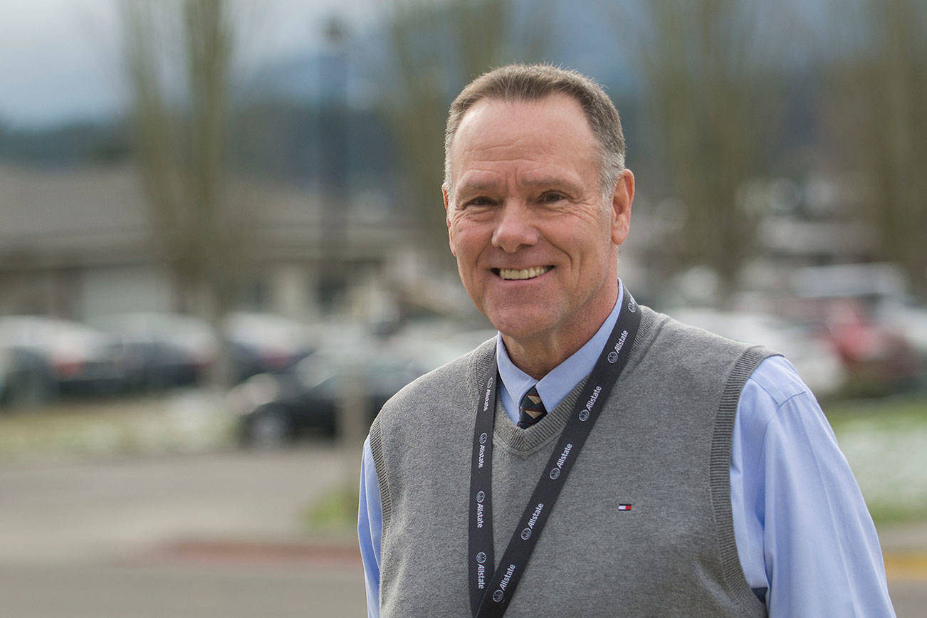 Clallam County administrator offers to postpone retirement