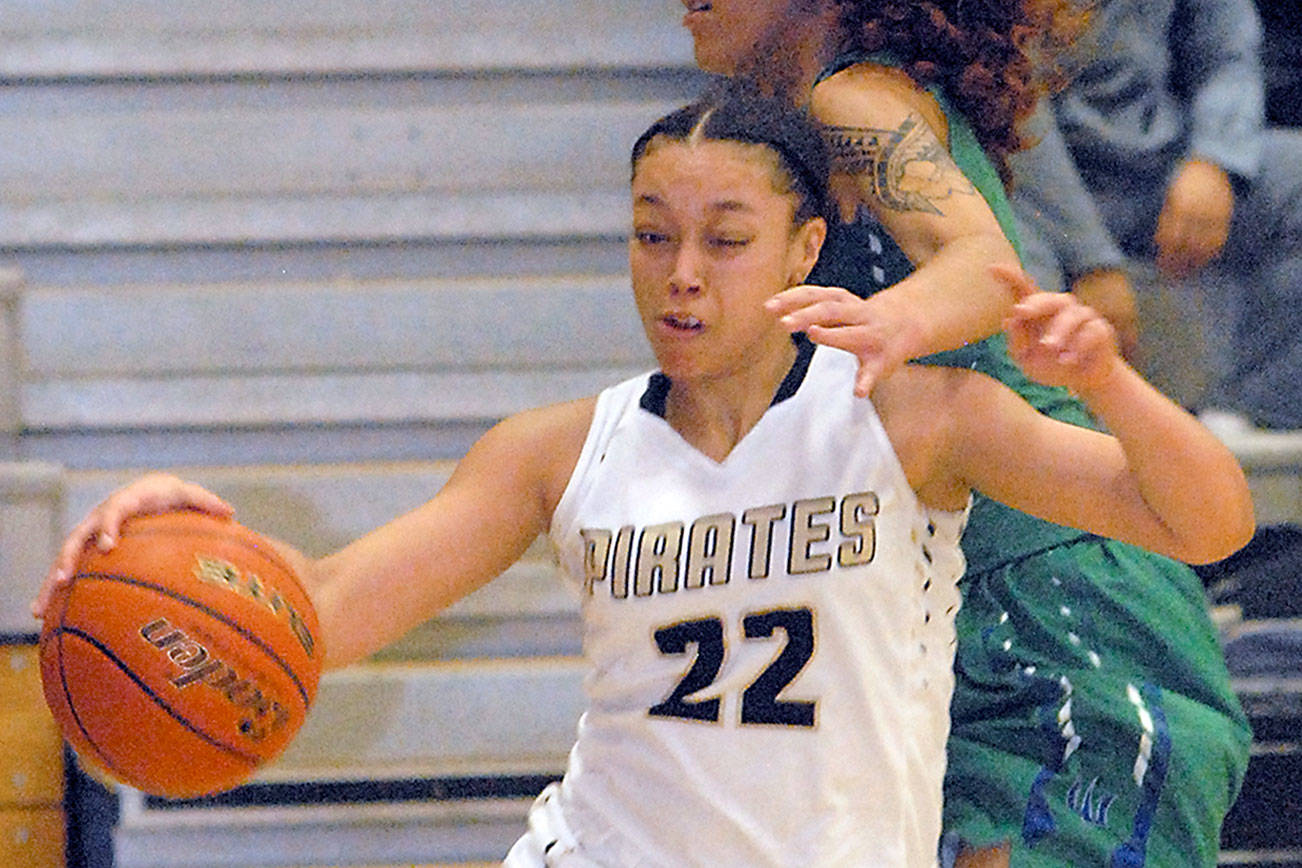 COLLEGE HOOPS: Peninsula women win, have shot at postseason