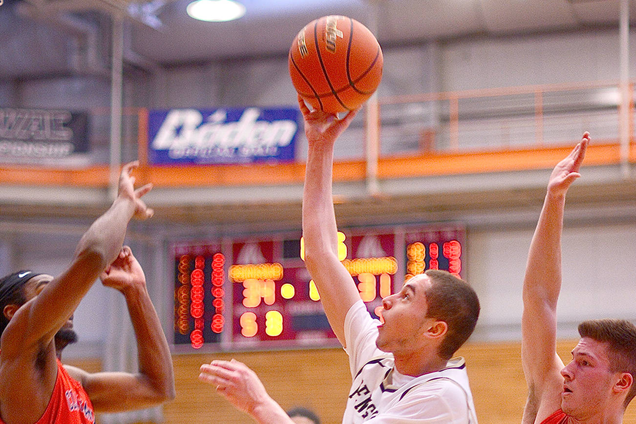 COLLEGE BASKETBALL: Peninsula men beat Clackamas in NWAC tourney, advance to Elite 8