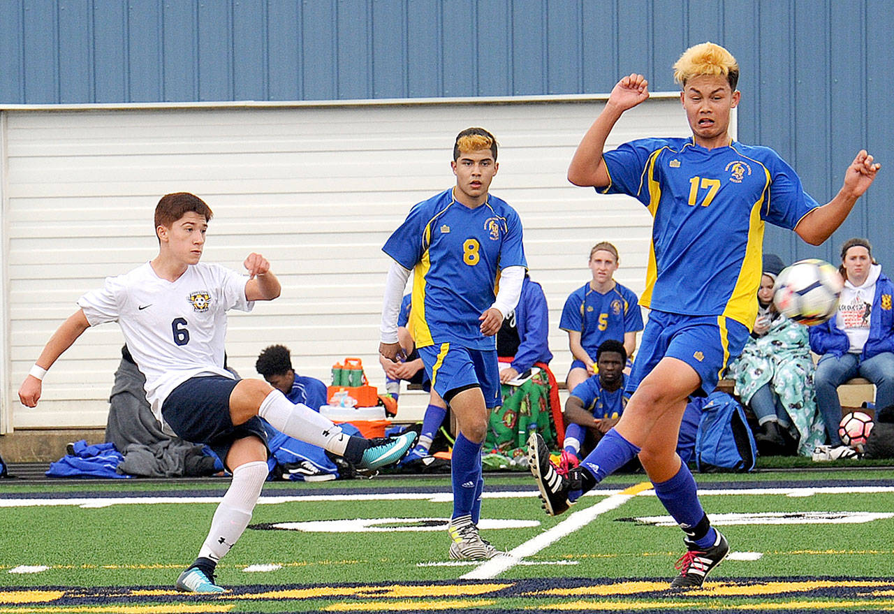 PREP ROUNDUP: Forks soccer beats Bremerton to go to 3-0 on season