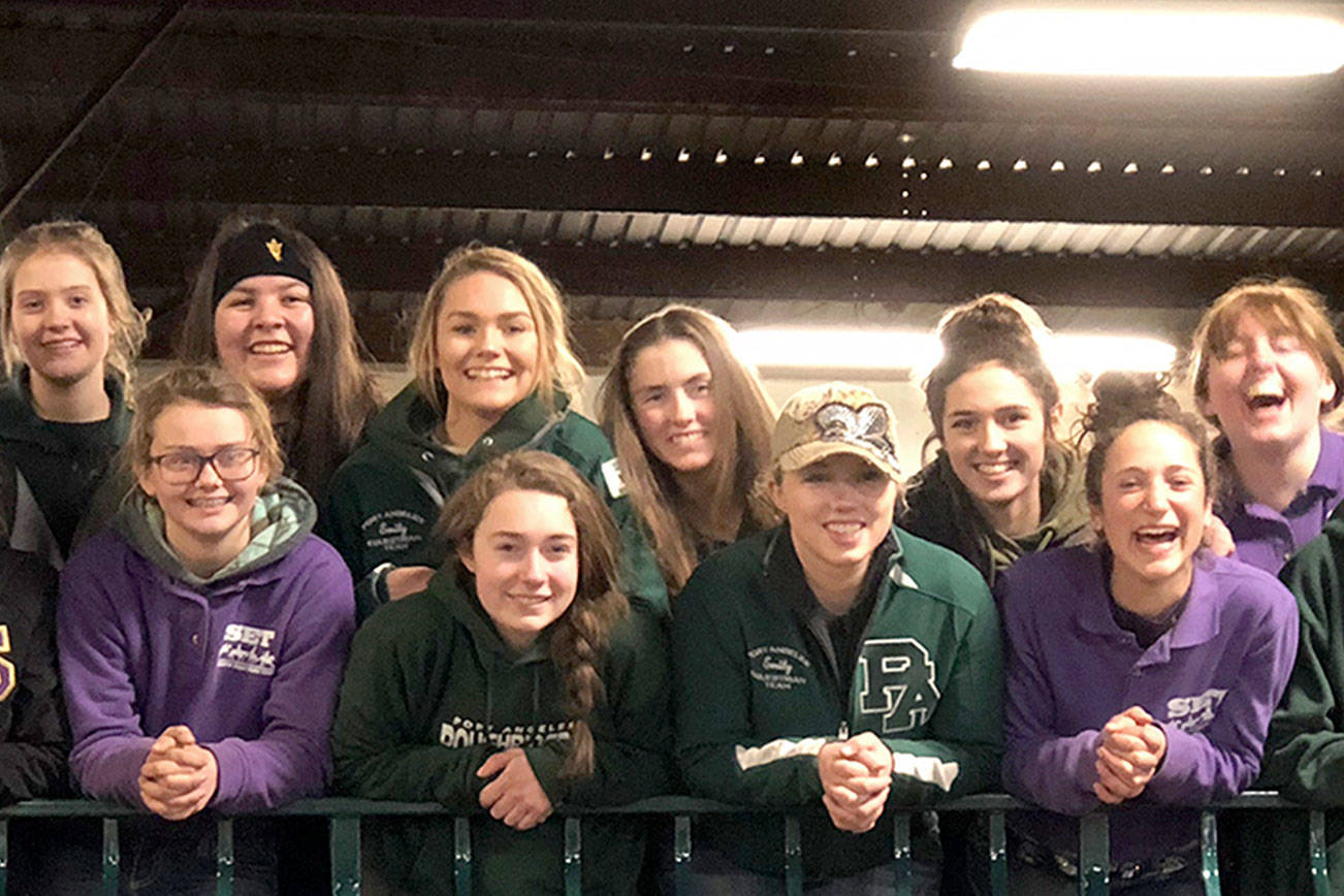 HORSEPLAY: Indy running again; high school riders place at meets