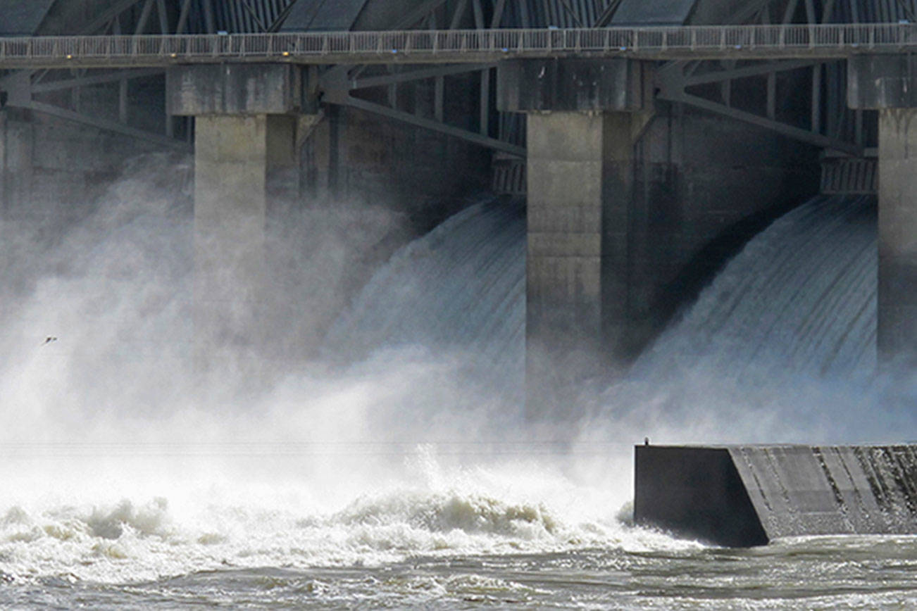 Republicans criticize spill of dam water to help salmon