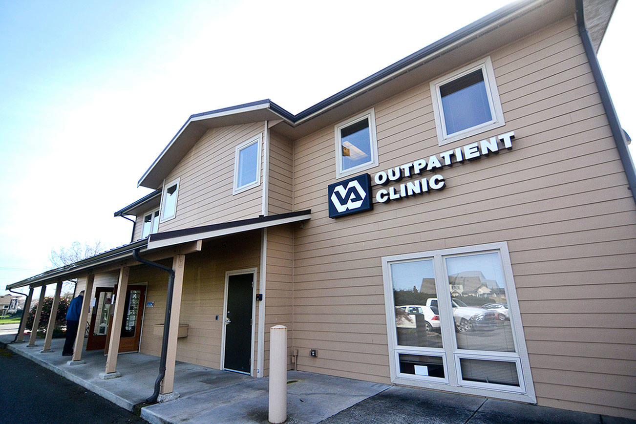 Man found sleeping at the Veterans Affairs clinic says he didn’t break the window