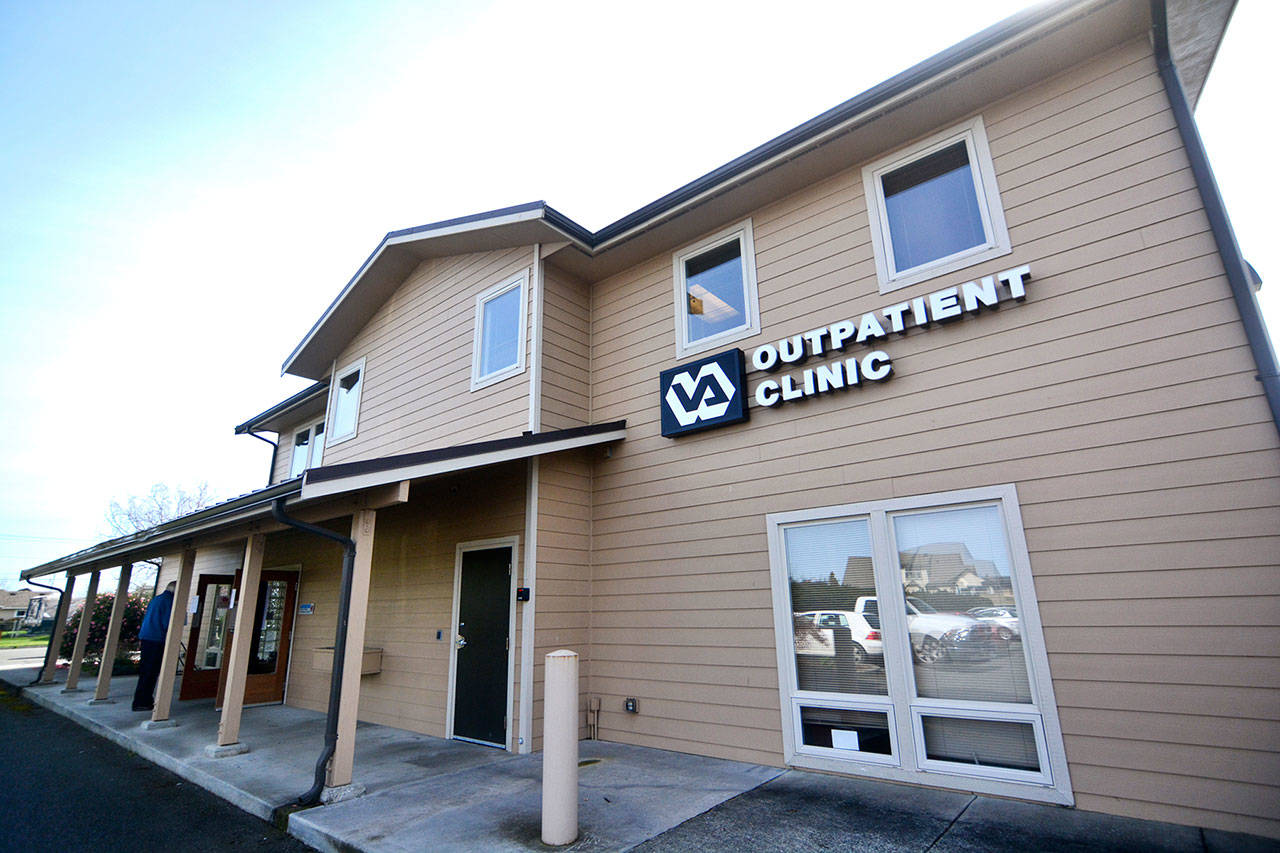 Man found sleeping at the Veterans Affairs clinic says he didn’t break the window