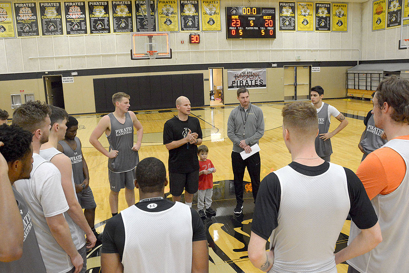 COLLEGE BASKETBALL: Freeman moving on from Peninsula College after five seasons; Pirates assistant Rollman named interim head coach