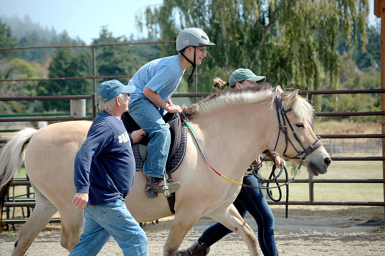Nonprofit seeks volunteers for therapeutic riding