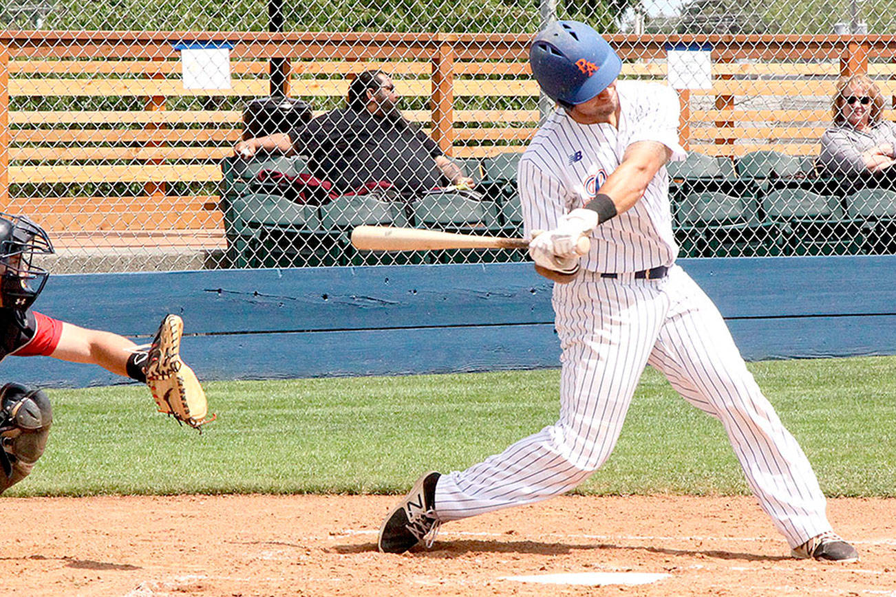 LEFTIES: Lefties hit two more HRs but AppleSox come back to win