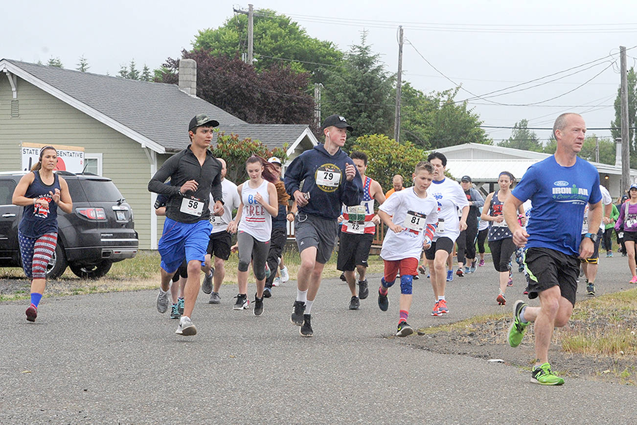 SPORTS BRIEFS: Coed softball registration in Port Angeles; Sequim, Port Angeles players voted to All-State soccer team; Fun run held in Forks