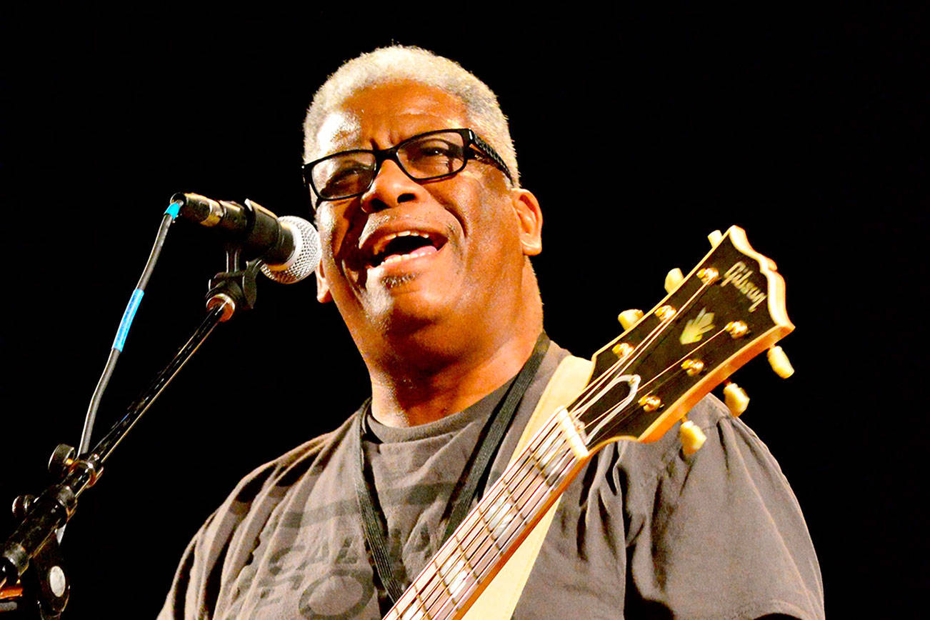 DIANE URBANI DE LA PAZ: Voices, stomps and grace