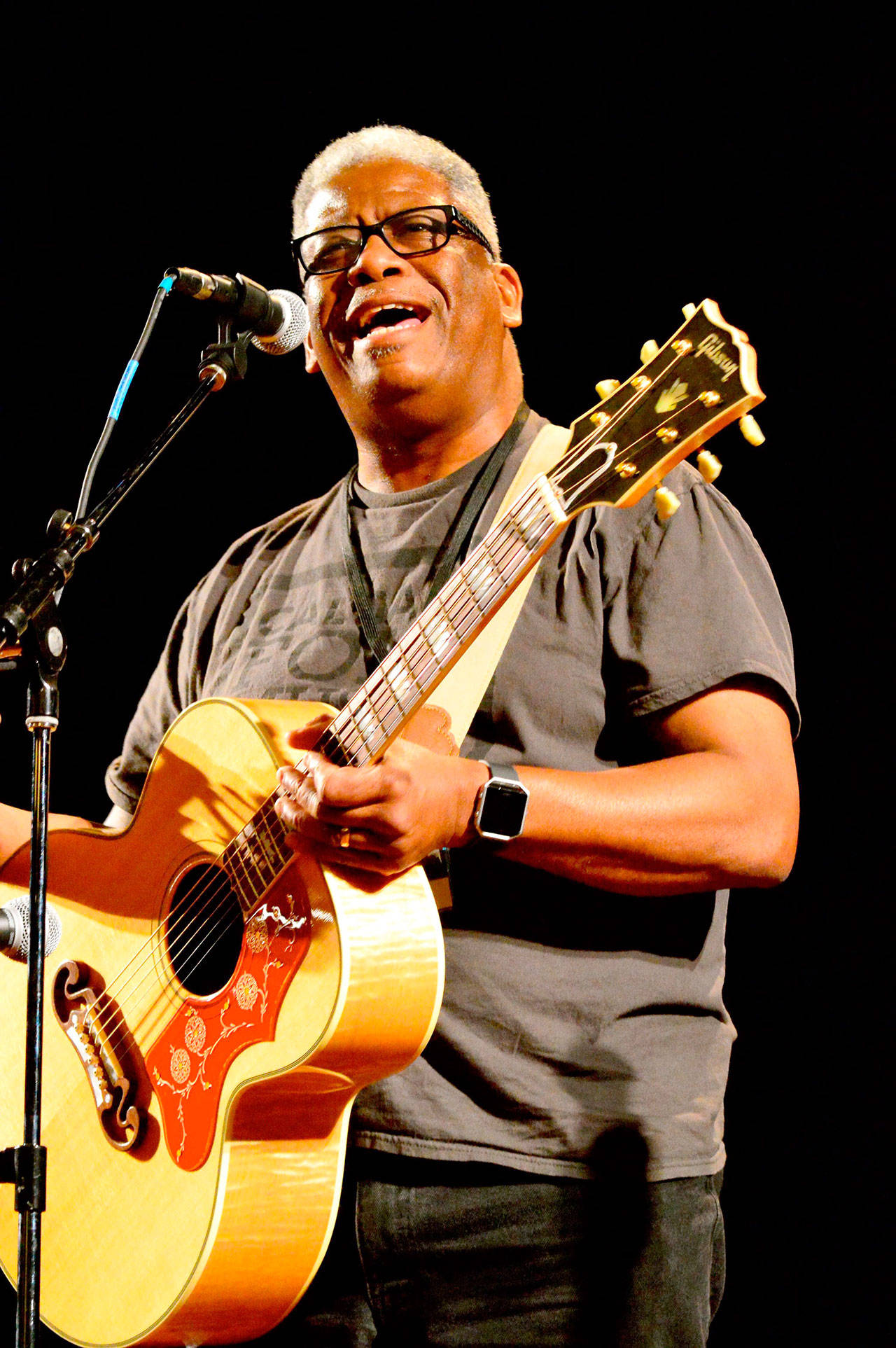 The Rev. Robert Jones brought spirituals, gospel and the blues to Voice Works in Port Townsend. (Diane Urbani de la Paz/for Peninsula Daily News)
