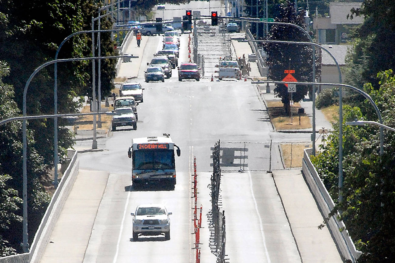Traffic navigates around work on Eighth Street bridges in Port Angeles
