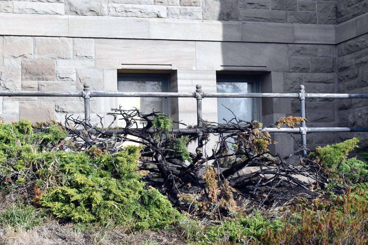 A small fire at the Port Townsend Post Office was extinguished by East Jefferson Fire-Rescue on Saturday evening. (Jeannie McMacken/Peninsula Daily News)