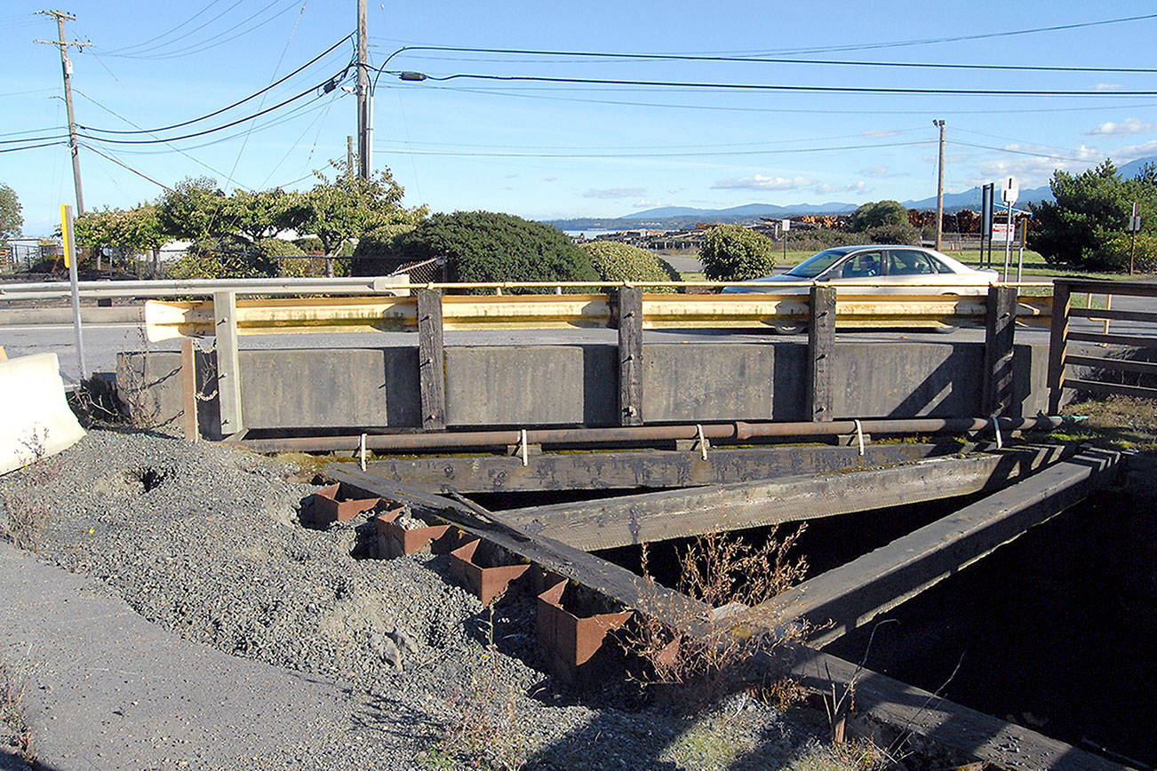 Bridge to Ediz Hook to be repaired in November