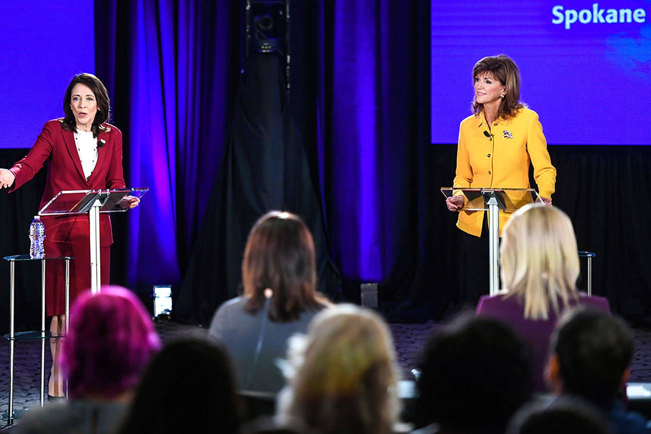 Cantwell, Hutchison meet in second Washington Senate debate