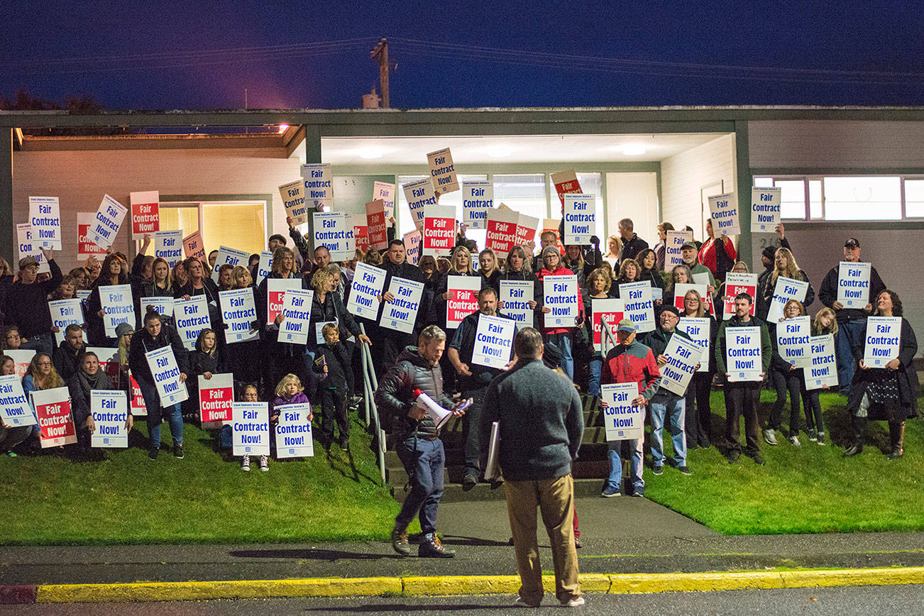 Port Angeles paraeducators demand raises