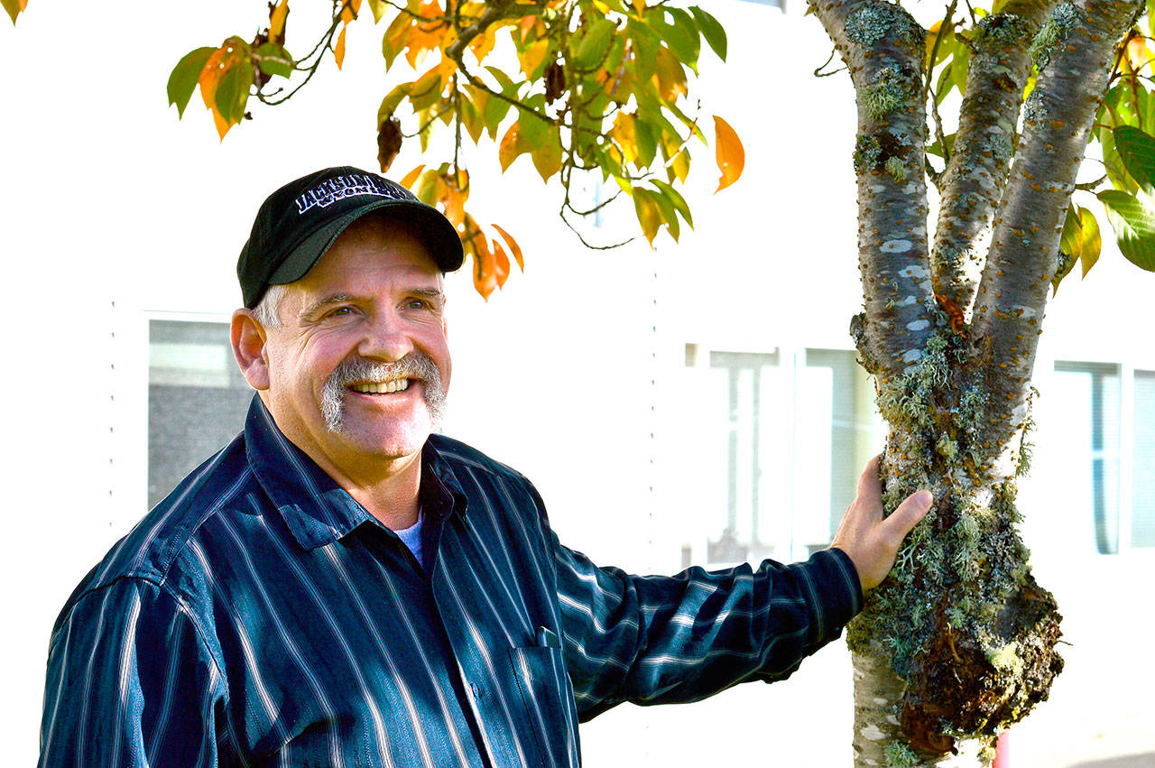 &lt;strong&gt;Diane Urbani de la Paz/&lt;/strong&gt;Peninsula Daily News                                Jack Hopkins has begun a new life at Highland Commons in Port Angeles.