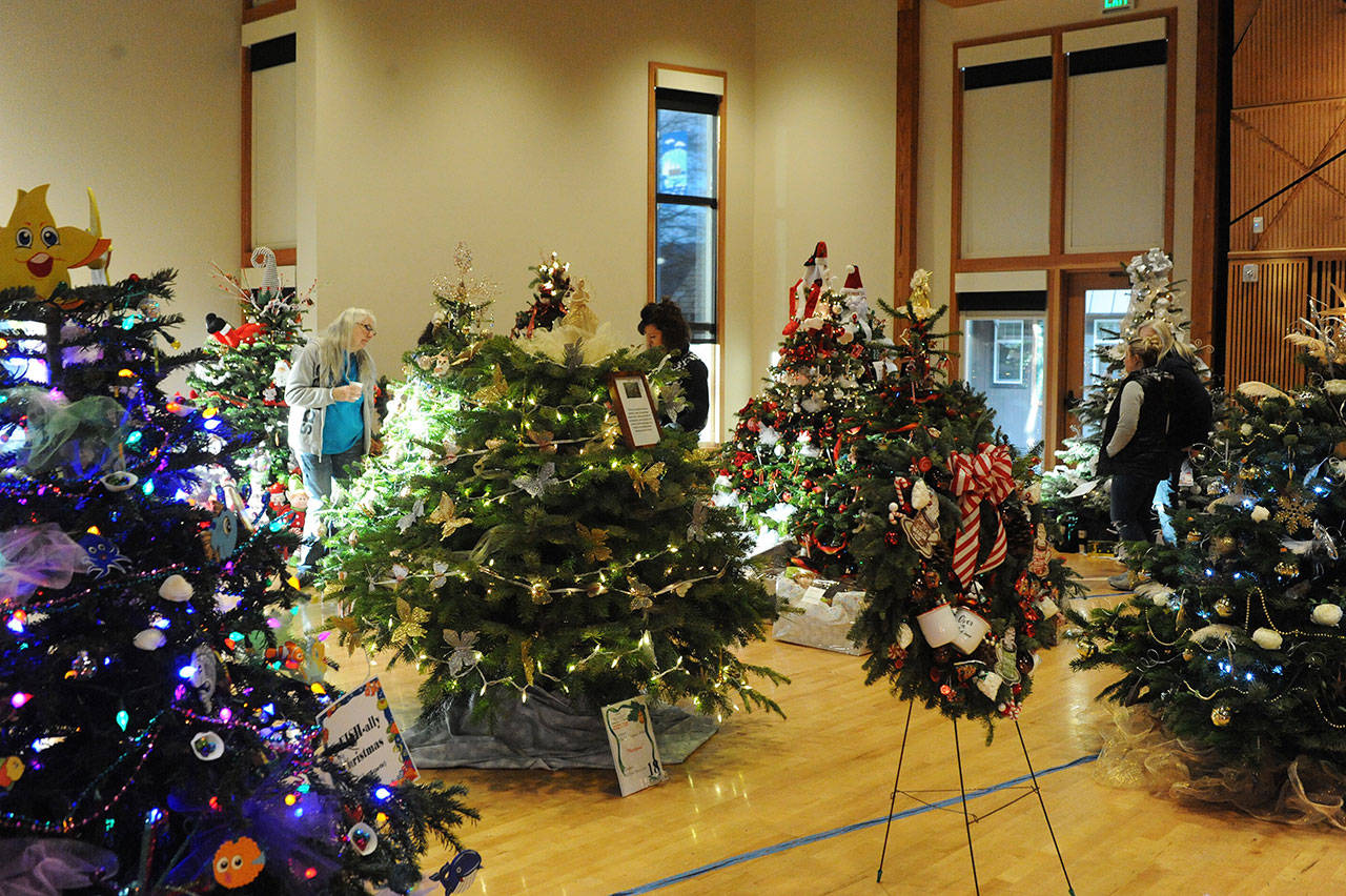 PHOTOS: West End celebrates the holidays