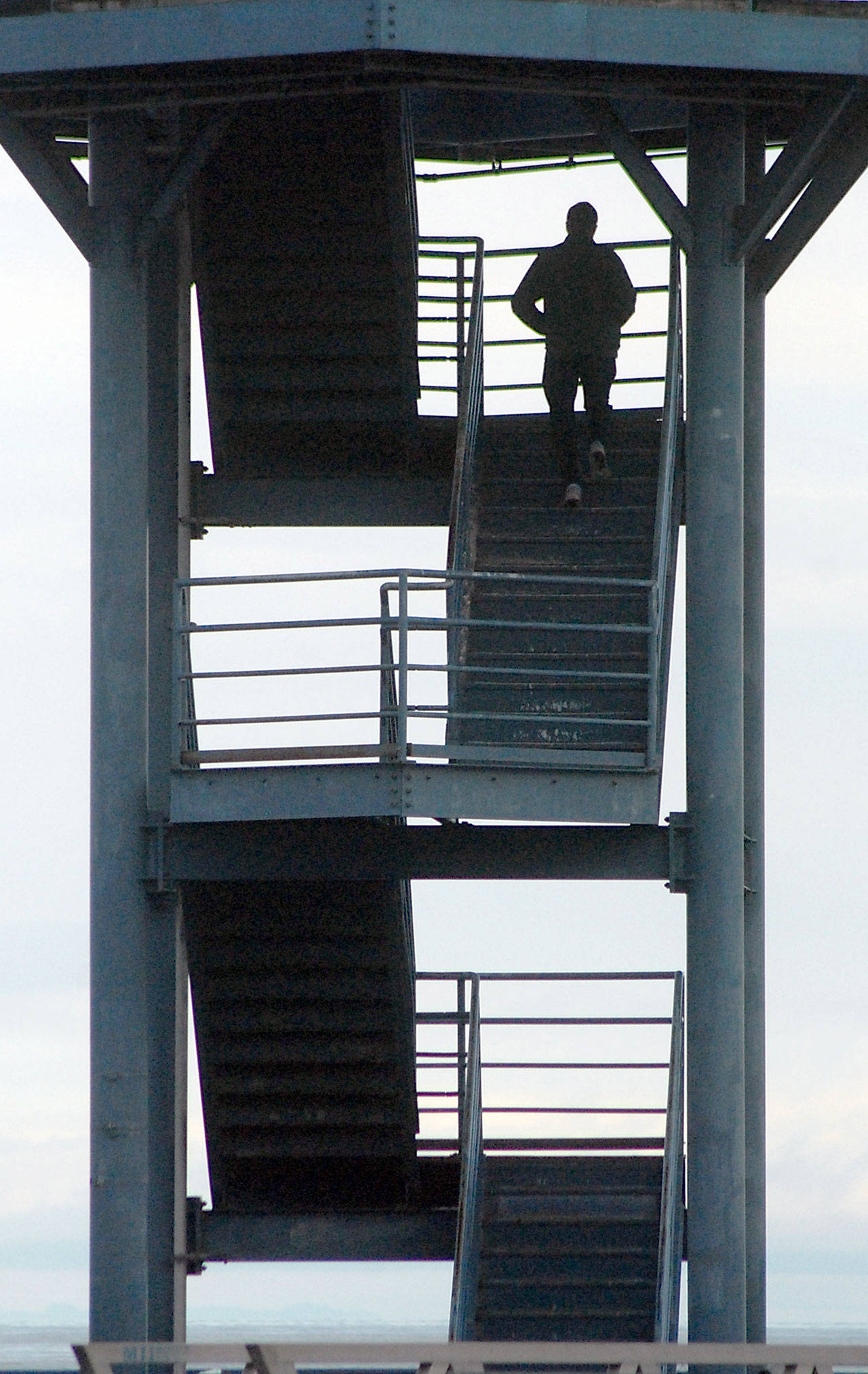 PHOTO: Stark contrast at Port Angeles City Pier