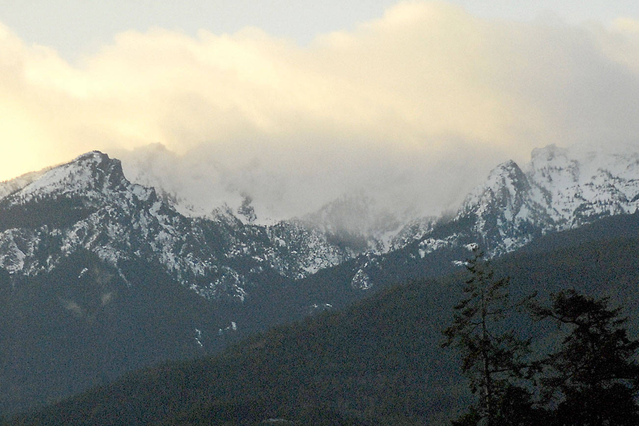 Recent storms feed snowpack in Olympic Mountains