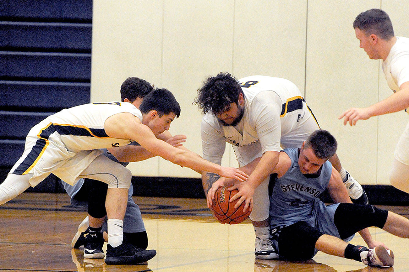 DISTRICT BASKETBALL: Forks spreads ball around in win over Stevenson