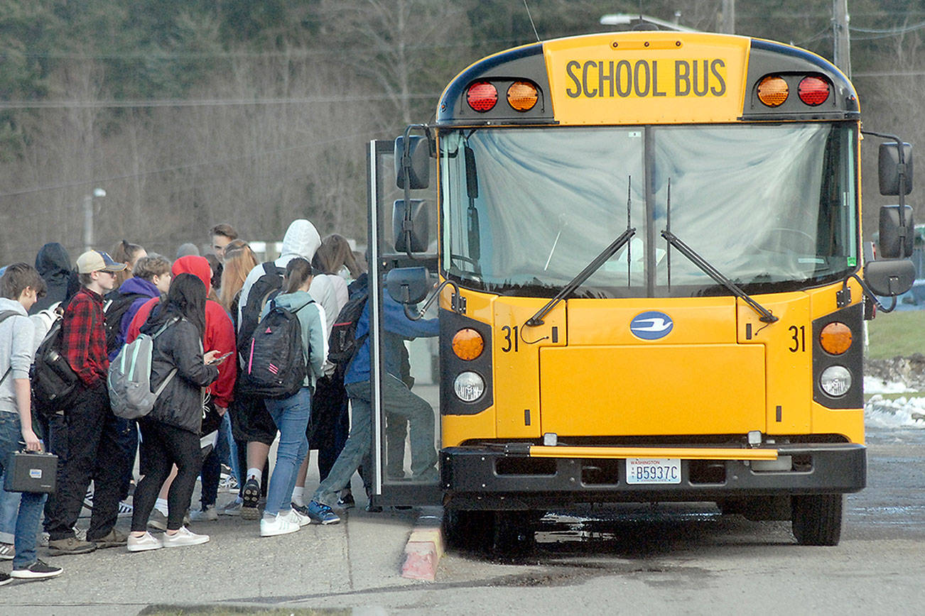 Port Angeles schools chief wants to keep June 14 graduation