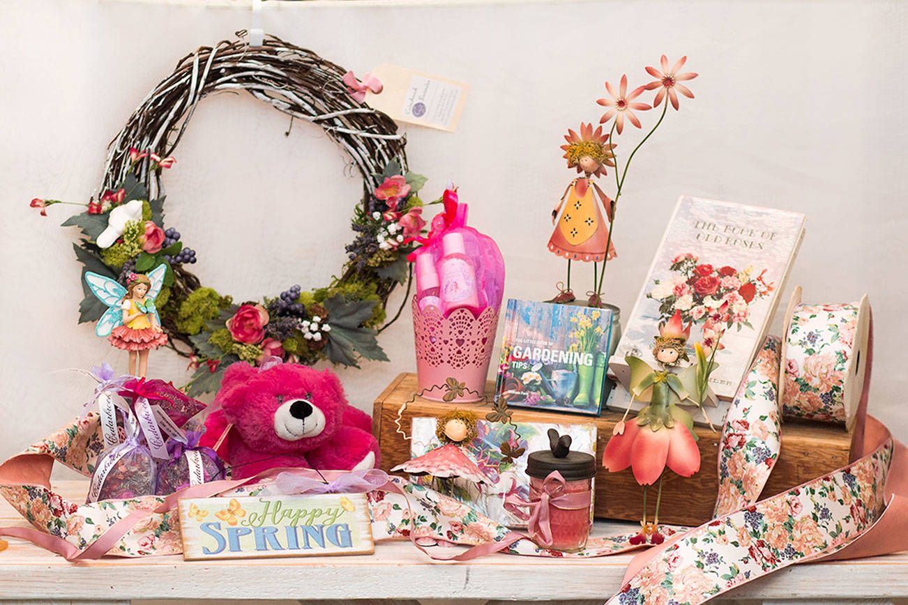 Sequim Art Walk flourishes with flowers, birds theme