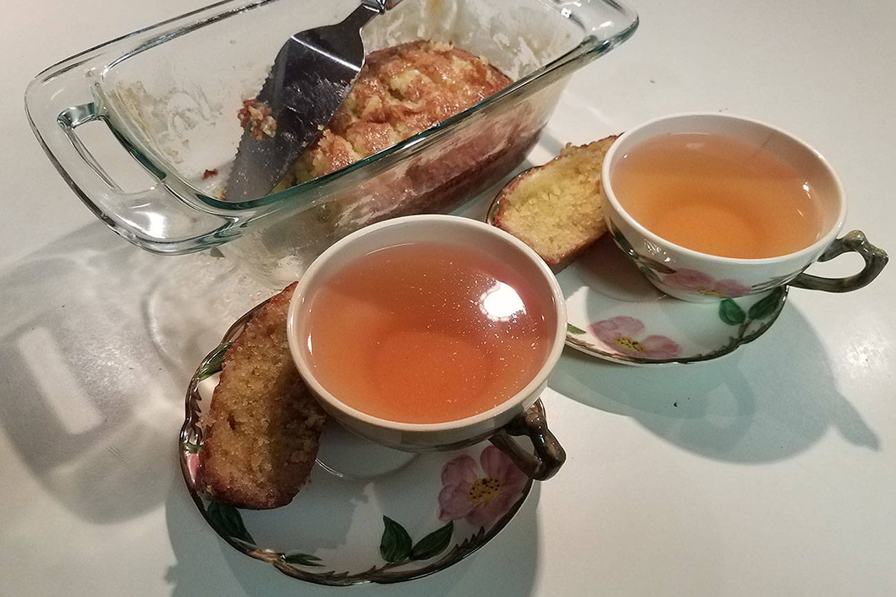 THE COOKING HOBBYIST: Lemon cake pairs well with evening tea