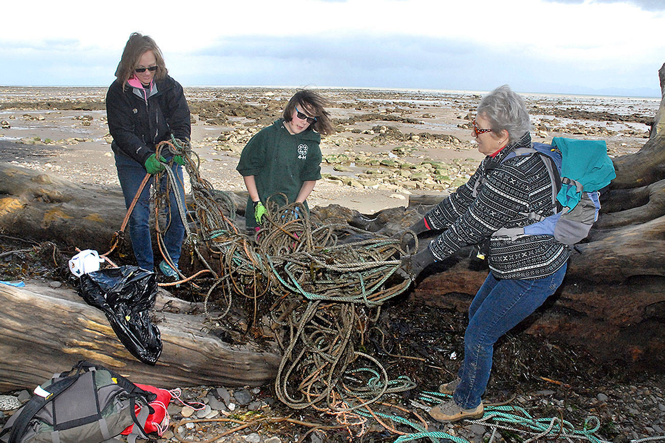 Volunteers needed to clean debris from beaches on Saturday
