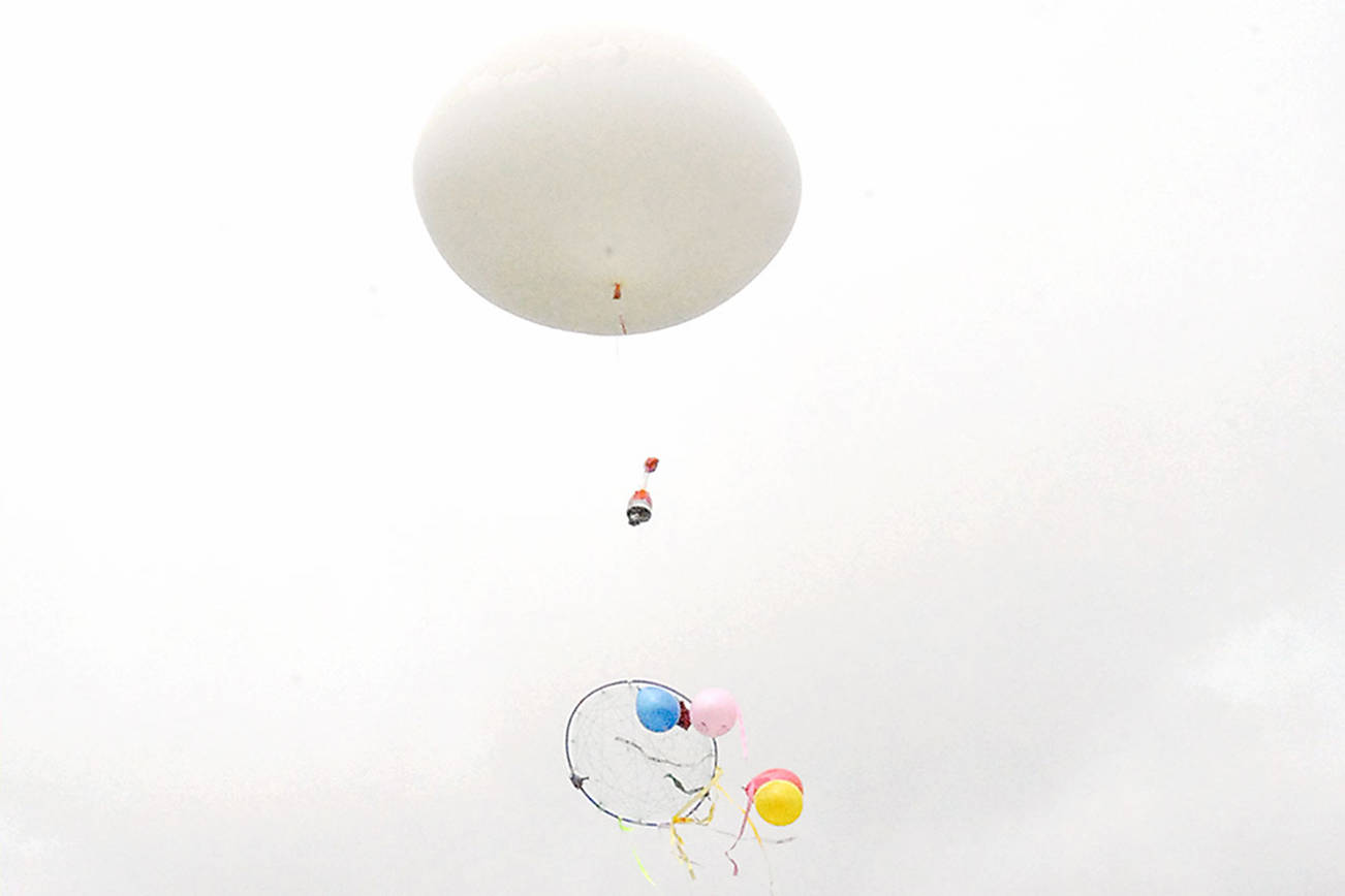 PHOTOS: Port Angeles students send experiment up in the air