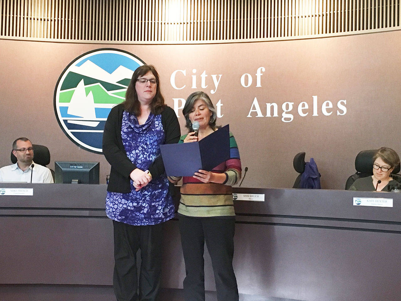 <address> (Rob Ollikainen /Peninsula Dally News) </address>