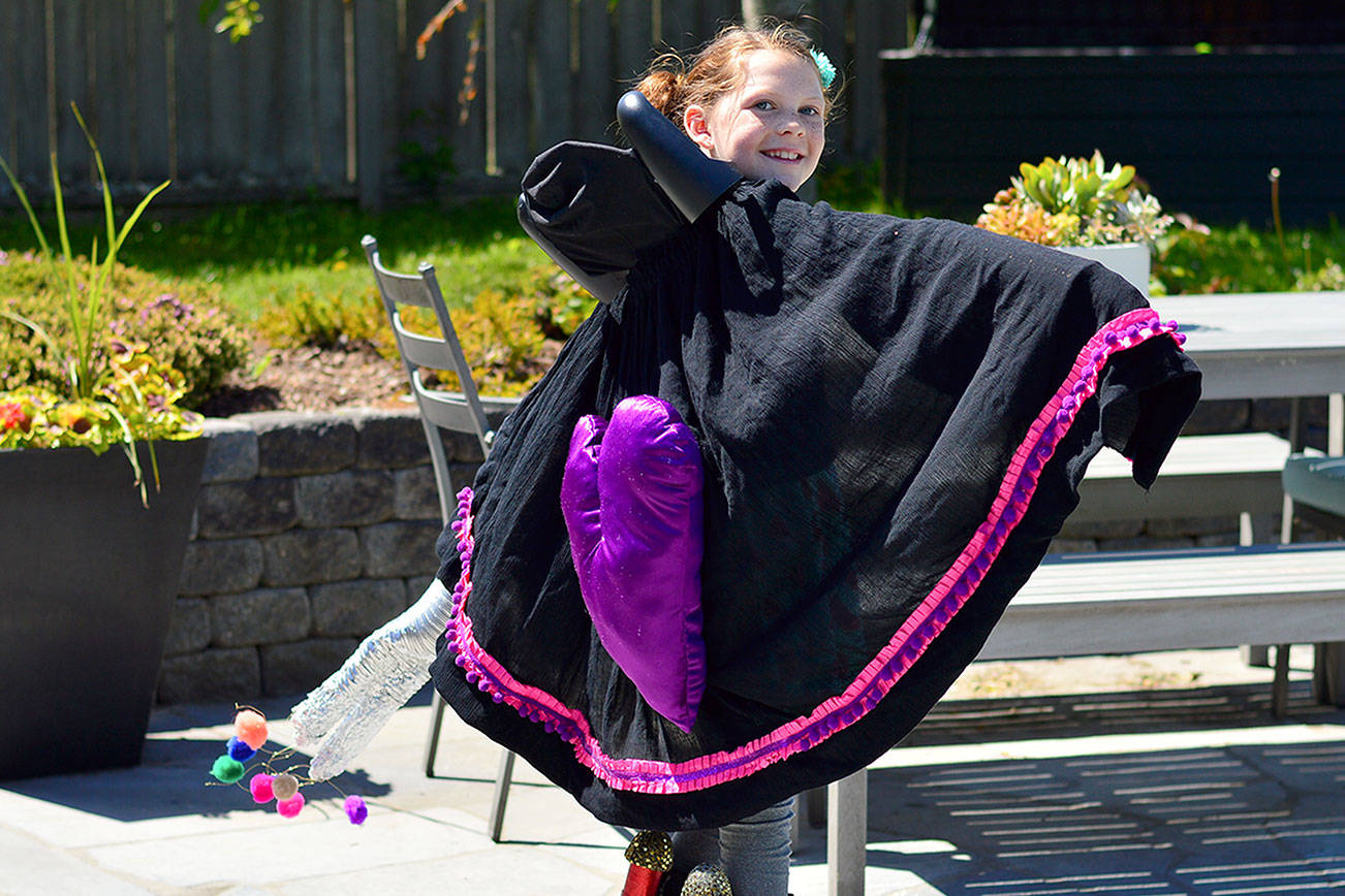 Wearable Art Show to burst open Saturday in Port Townsend