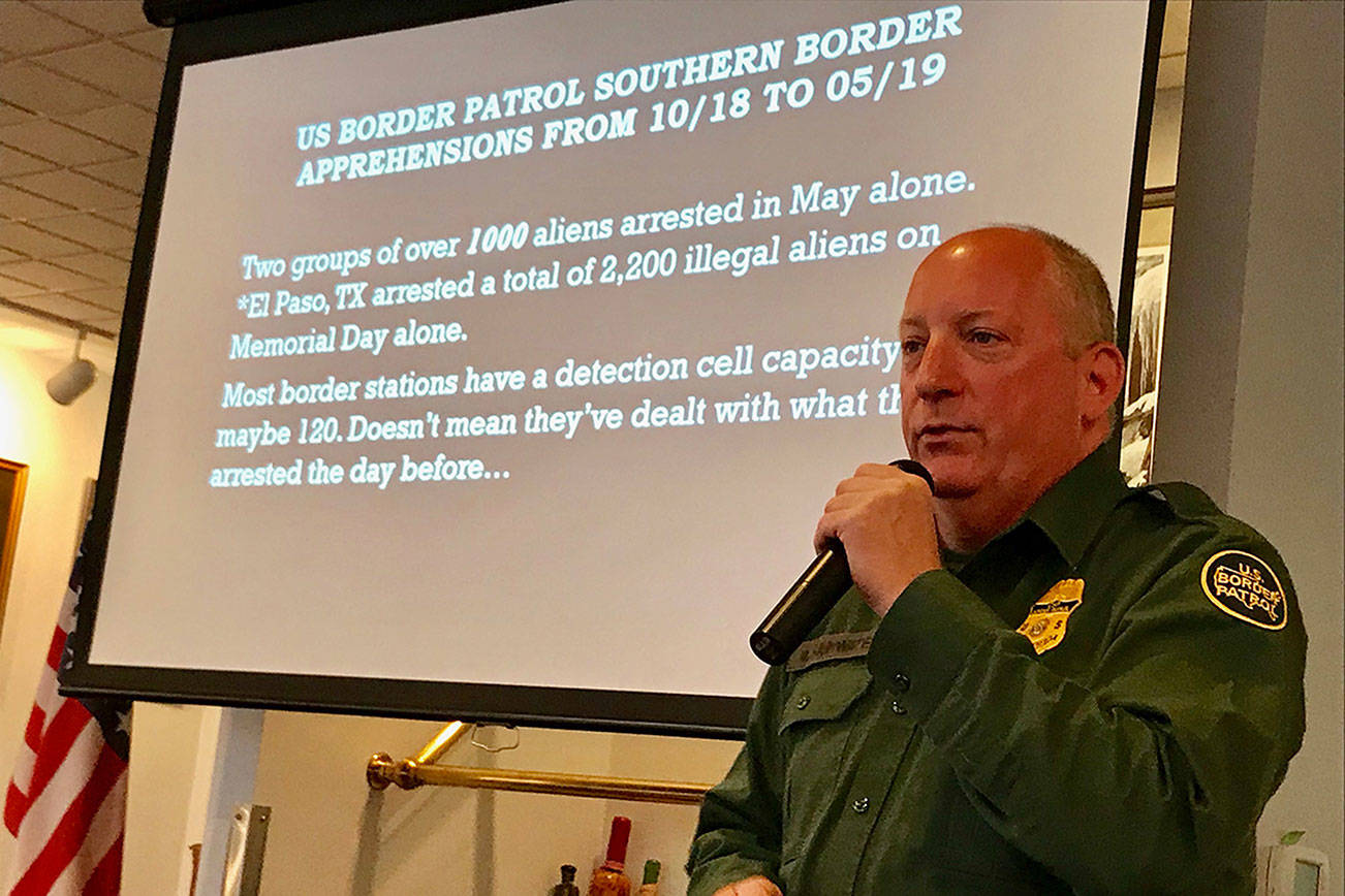 Border Patrol agent gives view of southern border