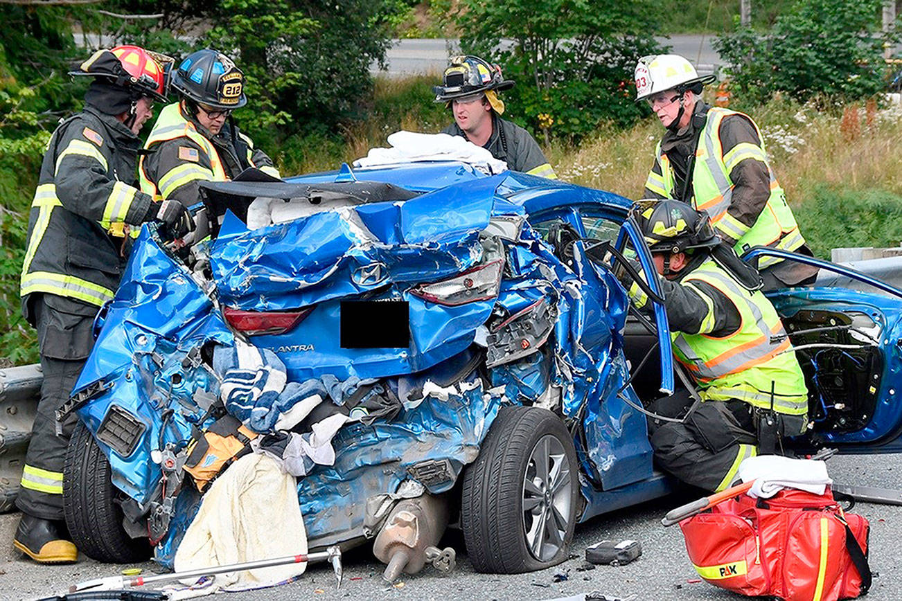 Port Angeles man accused in wreck of six vehicles; minor injuries reported