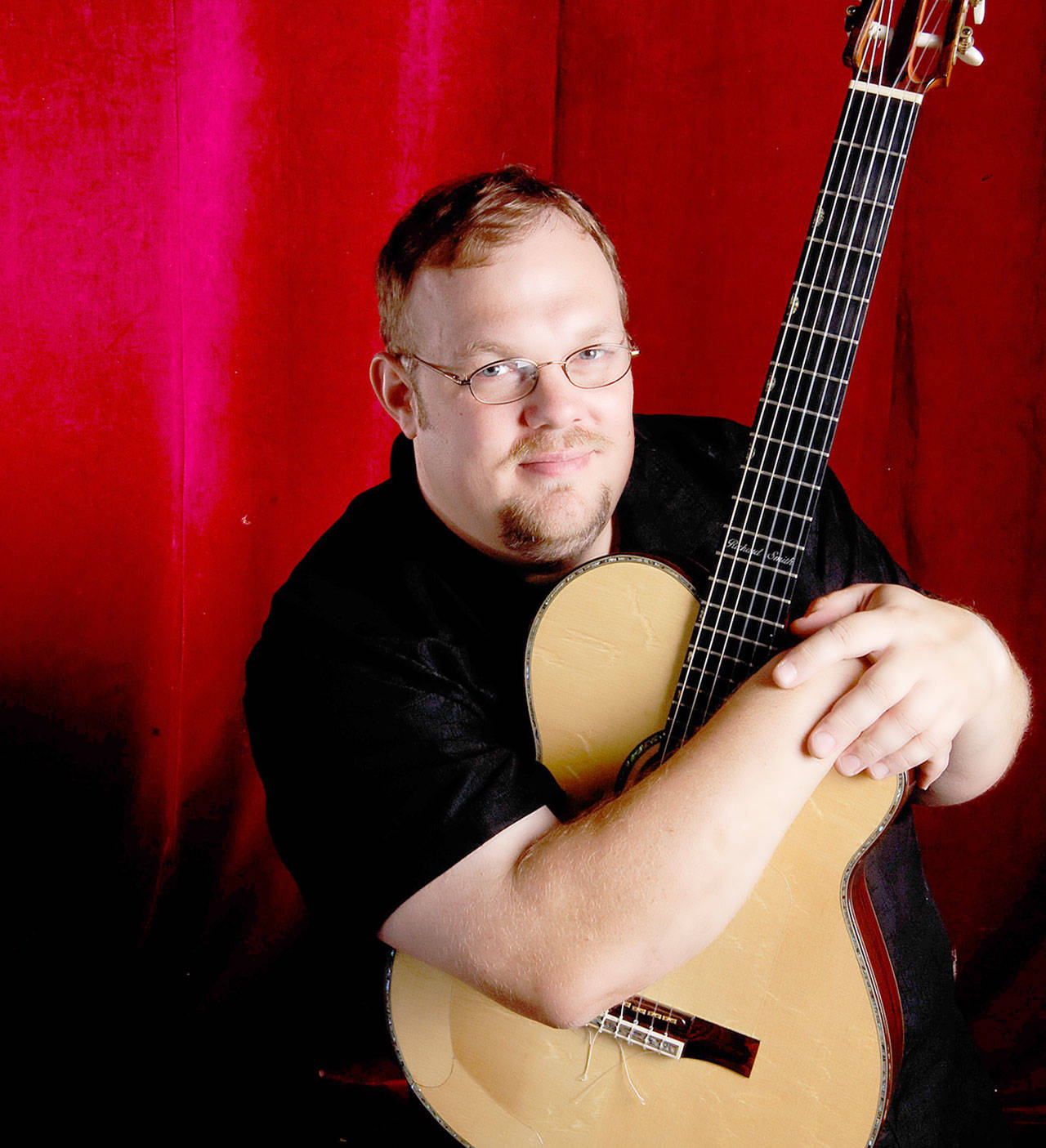 Richard Smith will perform at Studio Bob in Port Angeles tonight.