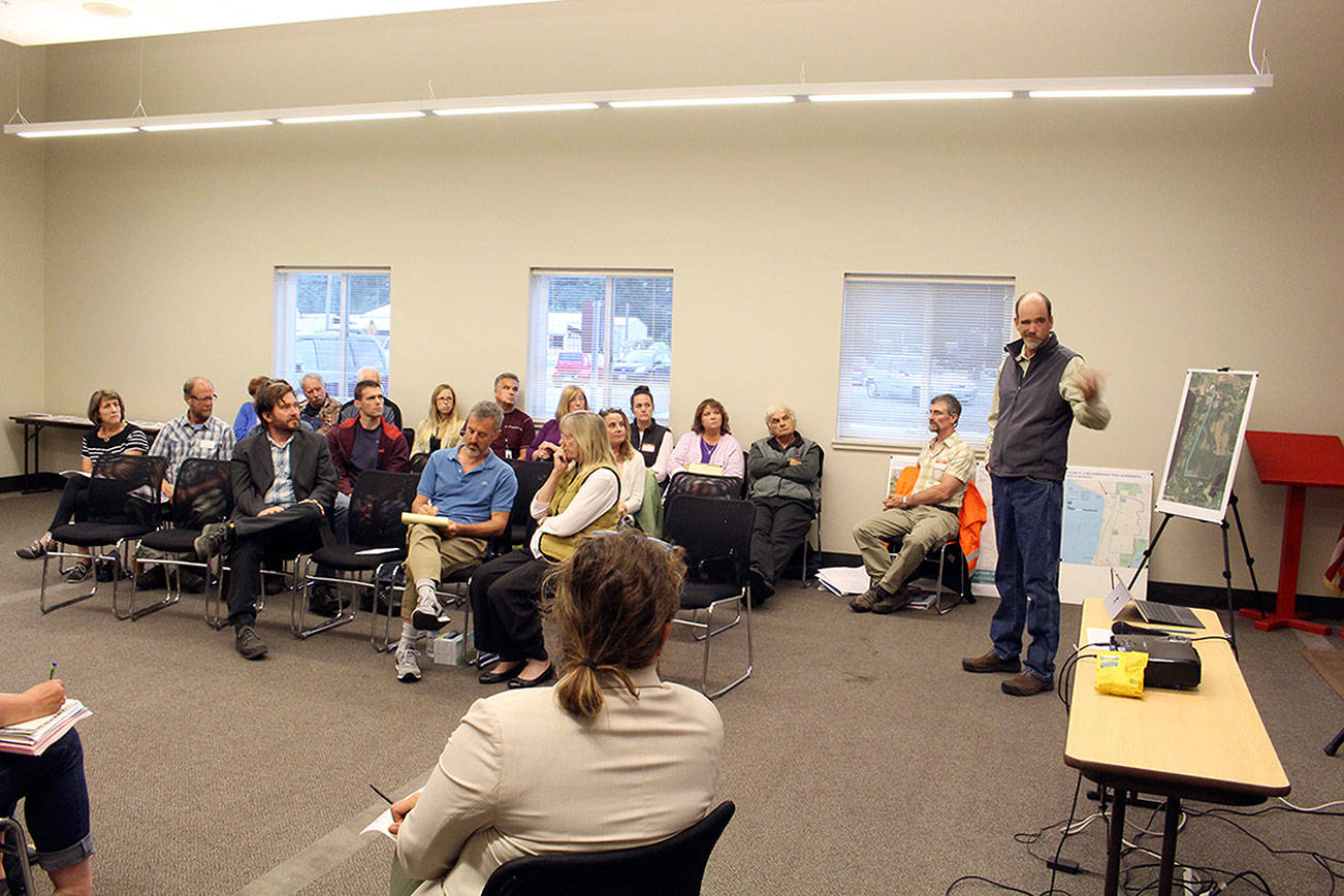 Sewer, trail, roundabout discuss at community meeting