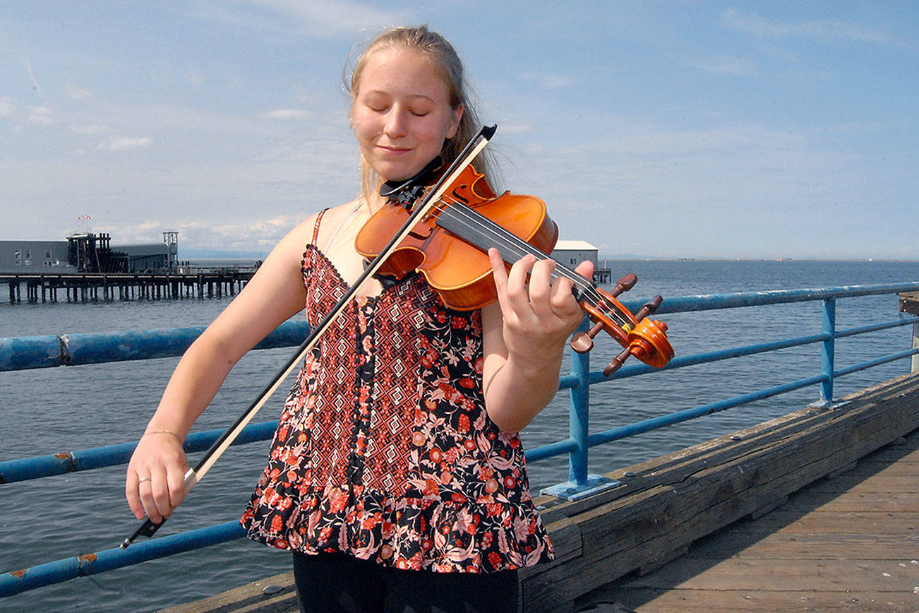 PHOTO: Sunshine tunes played in Port Angeles