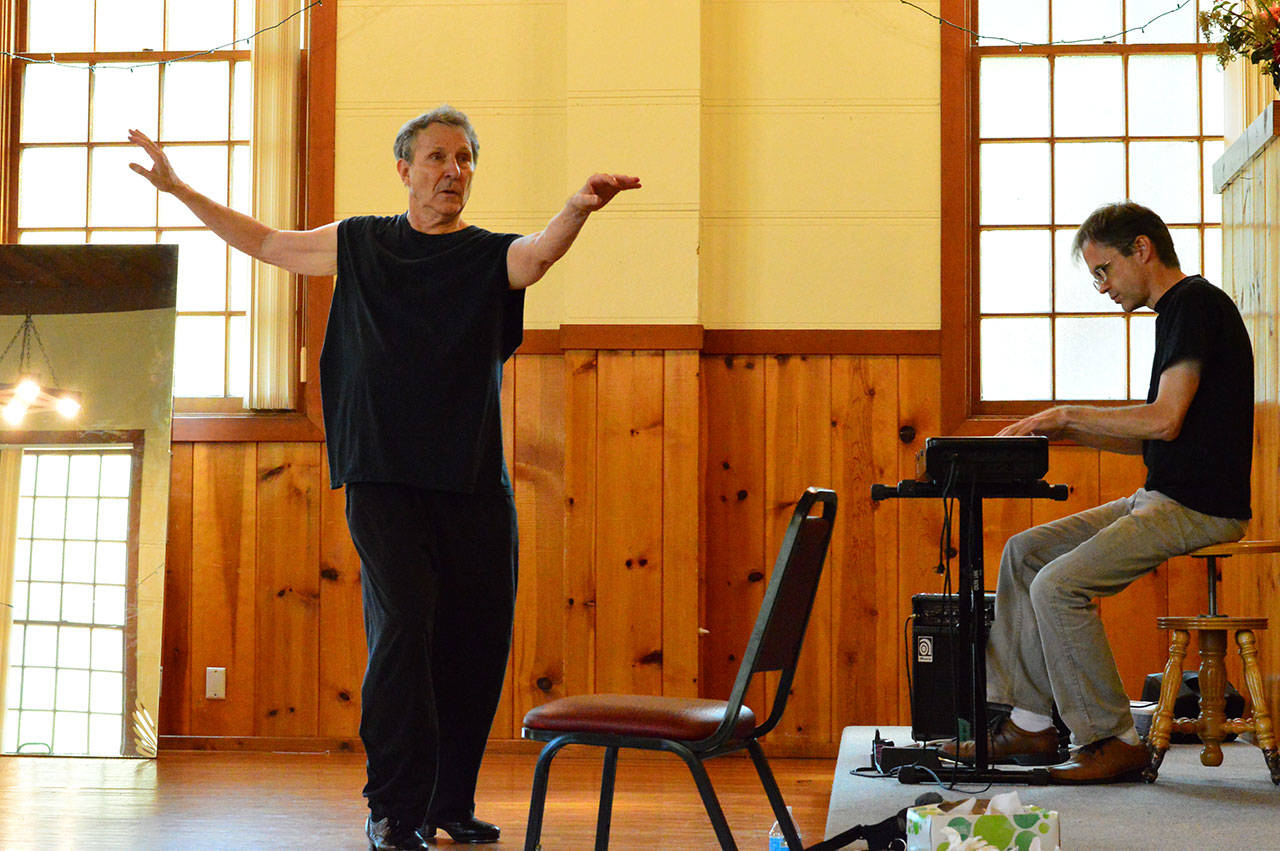 Tap dancer-choreographer Bill Evans unleashes a quick rhythm while keyboardist James “J.J.” Kaufmann supplies the music. The pair are preparing for “Fascinatin’ Rhythms,” a pair of dance showcases this weekend in Port Townsend. (Diane Urbani de la Paz/for Peninsula Daily News)