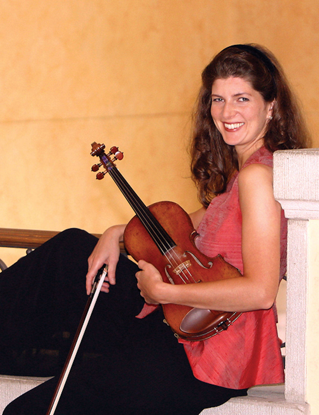 Pittsburgh-based music educator Monique Mead is preparing 15 teenagers for public concerts at Lake Crescent and in Port Angeles this week.