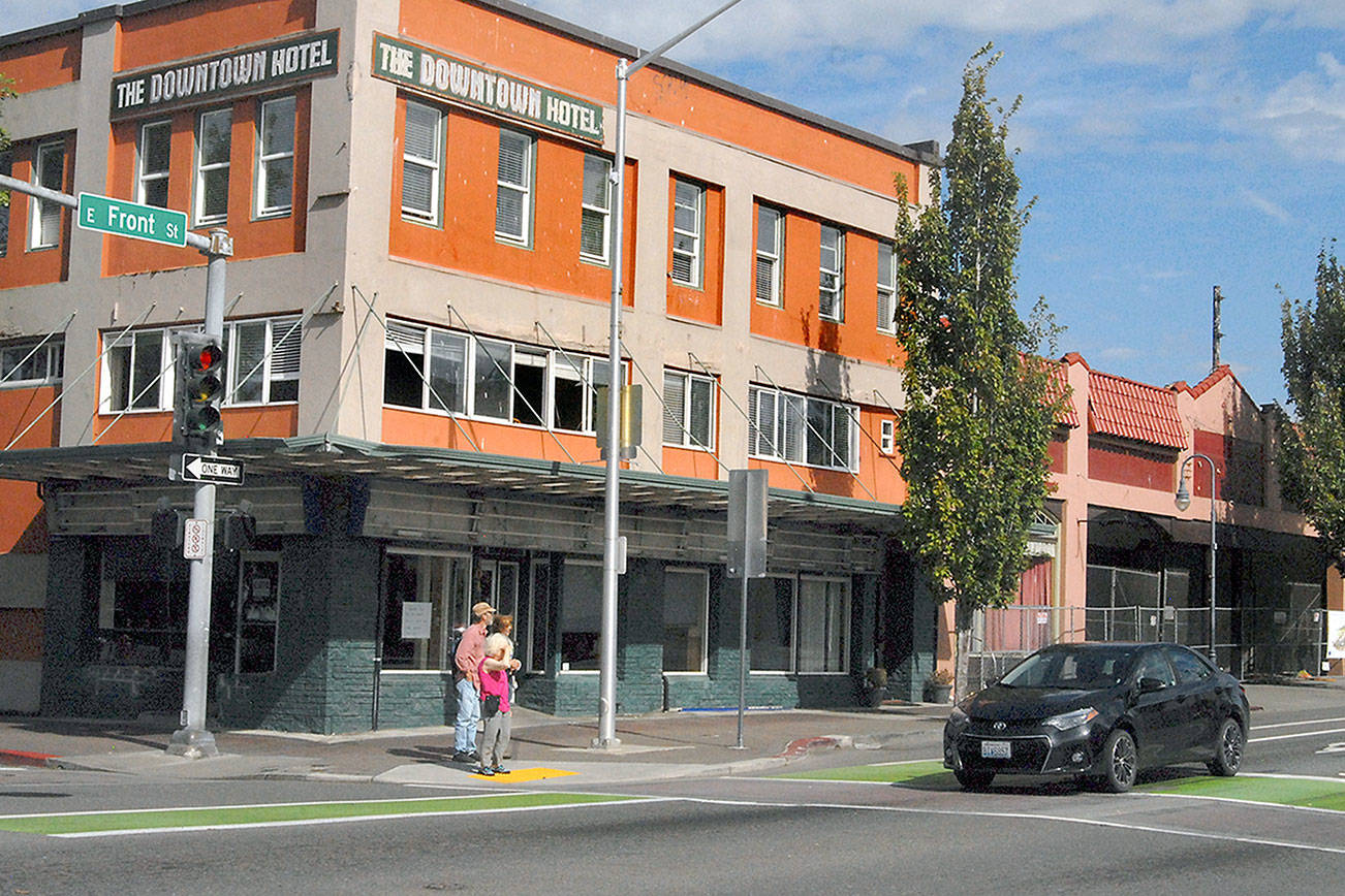 Traffic, sidewalk shutdowns imminent for hotel project