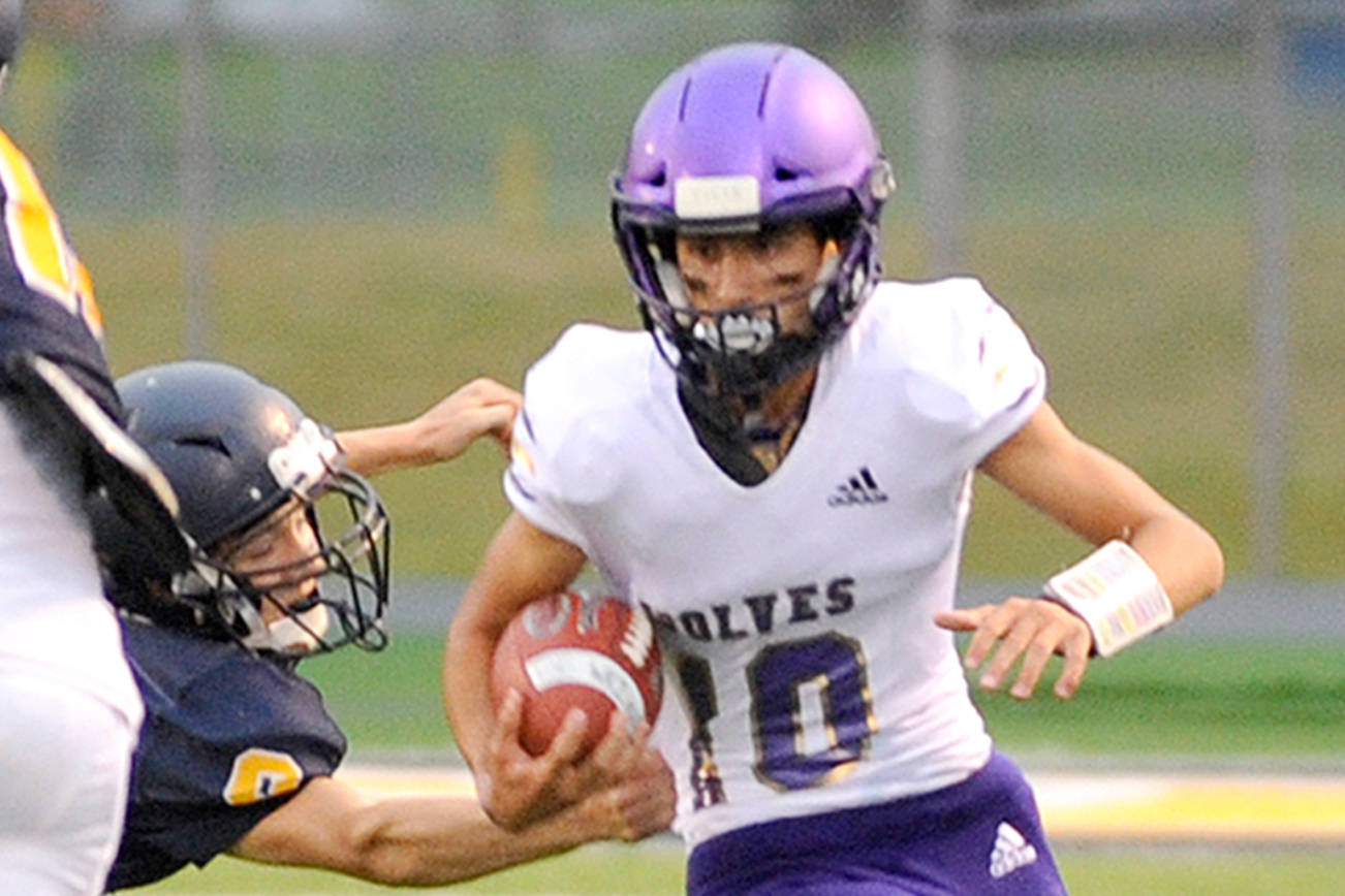 PREP FOOTBALL: Sequim-North Kitsap clash Friday night in Poulsbo