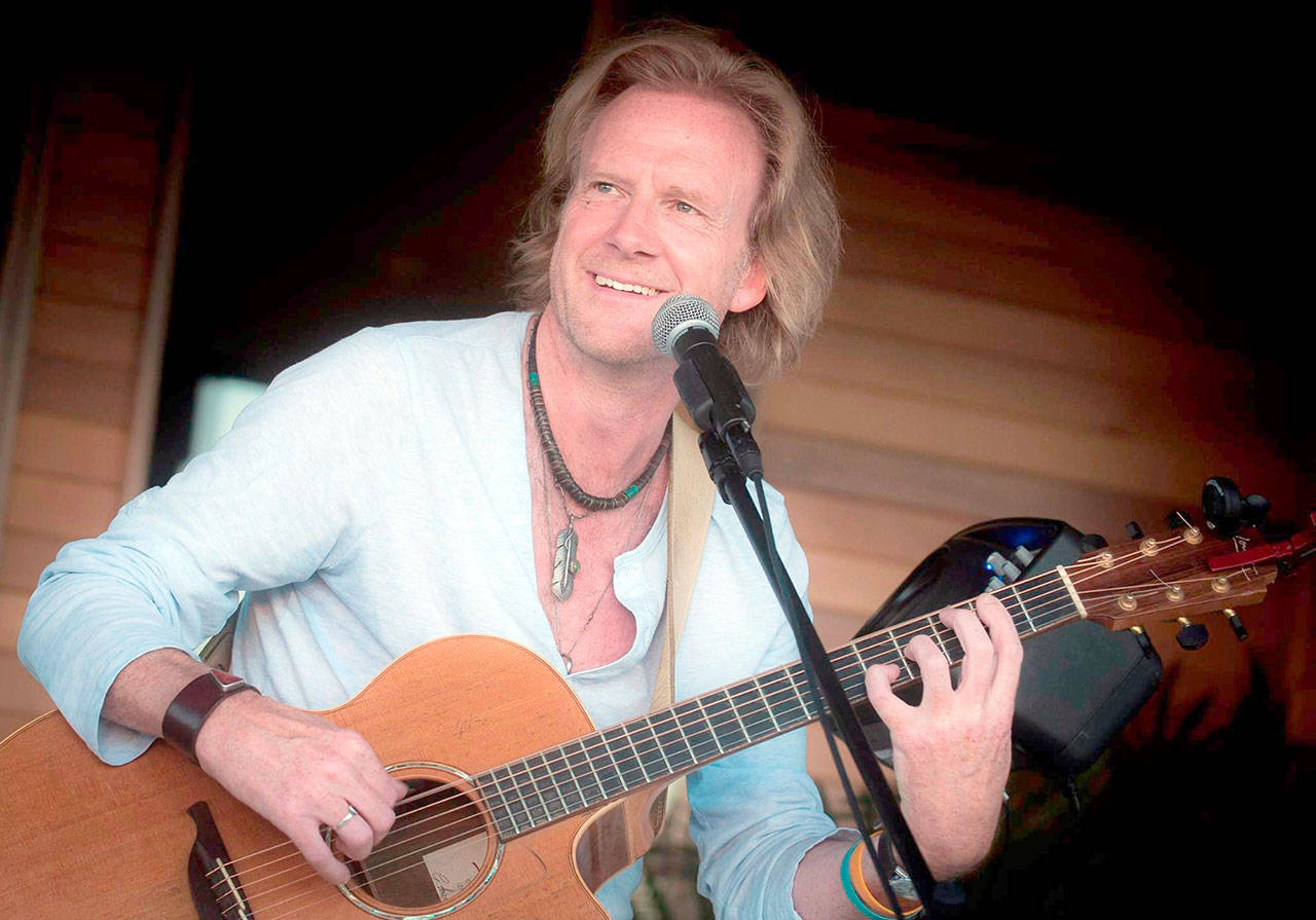 Rupert Wates will sing in Coyle on Saturday night.