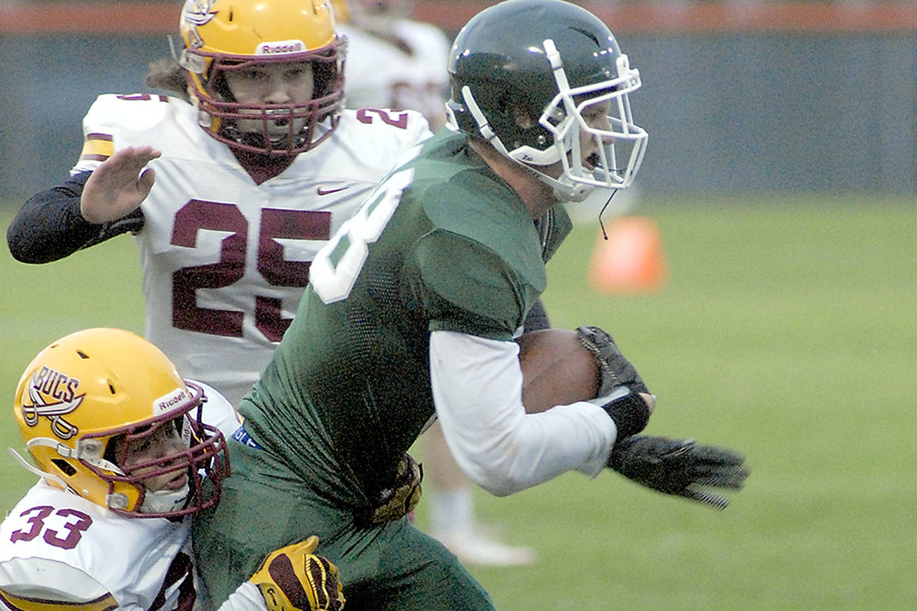 PREP FOOTBALL: Riders give Kingston a hard time, but Bucs’ defense holds at the end in 30-22 loss