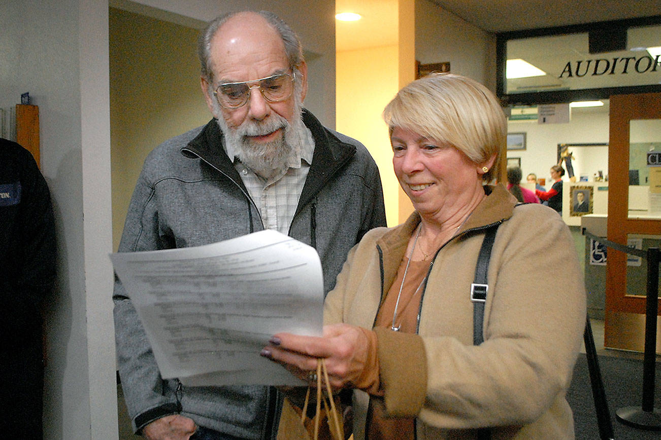 Ozias, Beauvais lead after first ballot count