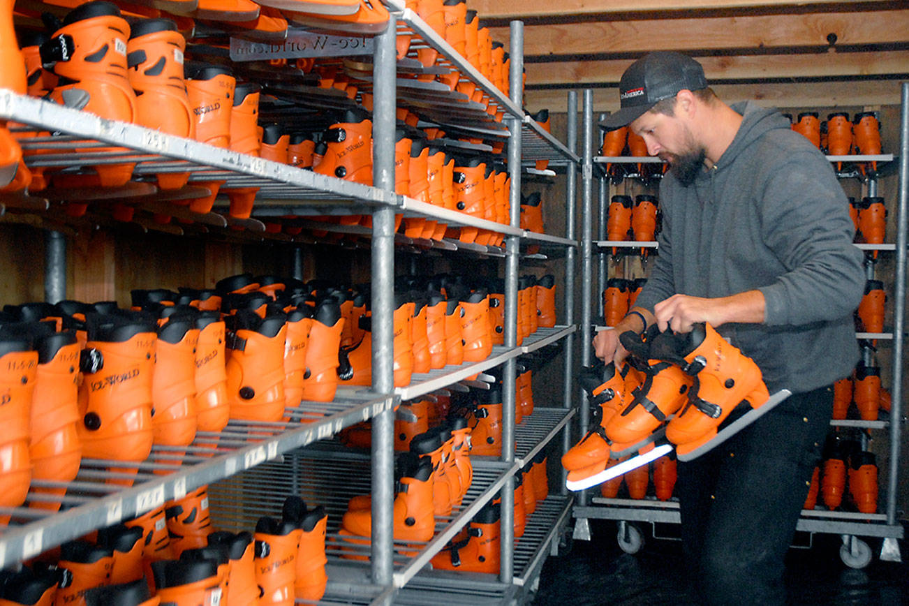 Second season of Port Angeles ice rink promises more