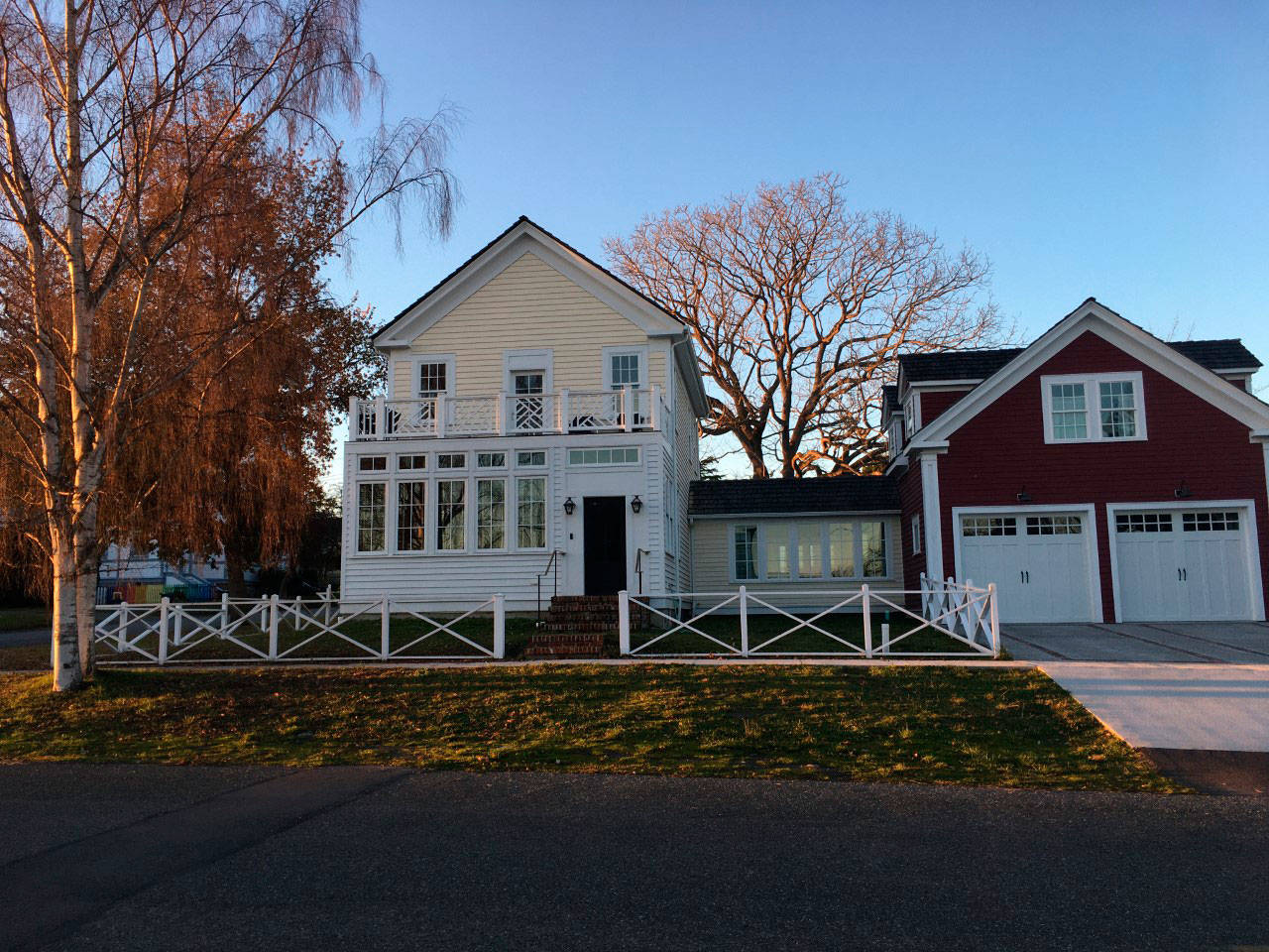 Jeff Roy received the 2019 Mary P. Johnson Historic Preservation Award from the Jefferson County Historical Society for restoration of the 1865 Fowler House at 1040 Jefferson St. in Port Townsend. (Craig Britton)