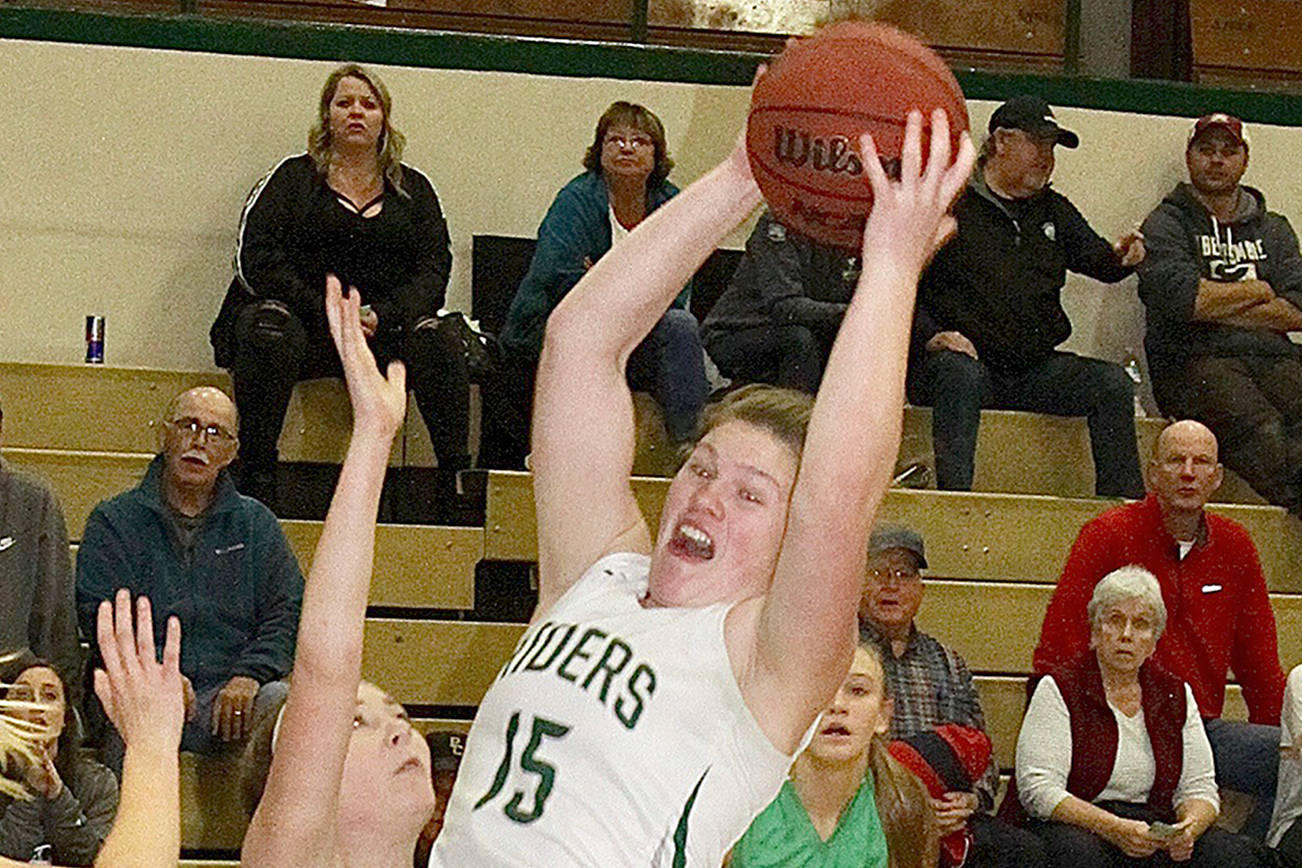 GIRLS BASKETBALL: State power Lynden remains a thorn in Port Angeles’ side
