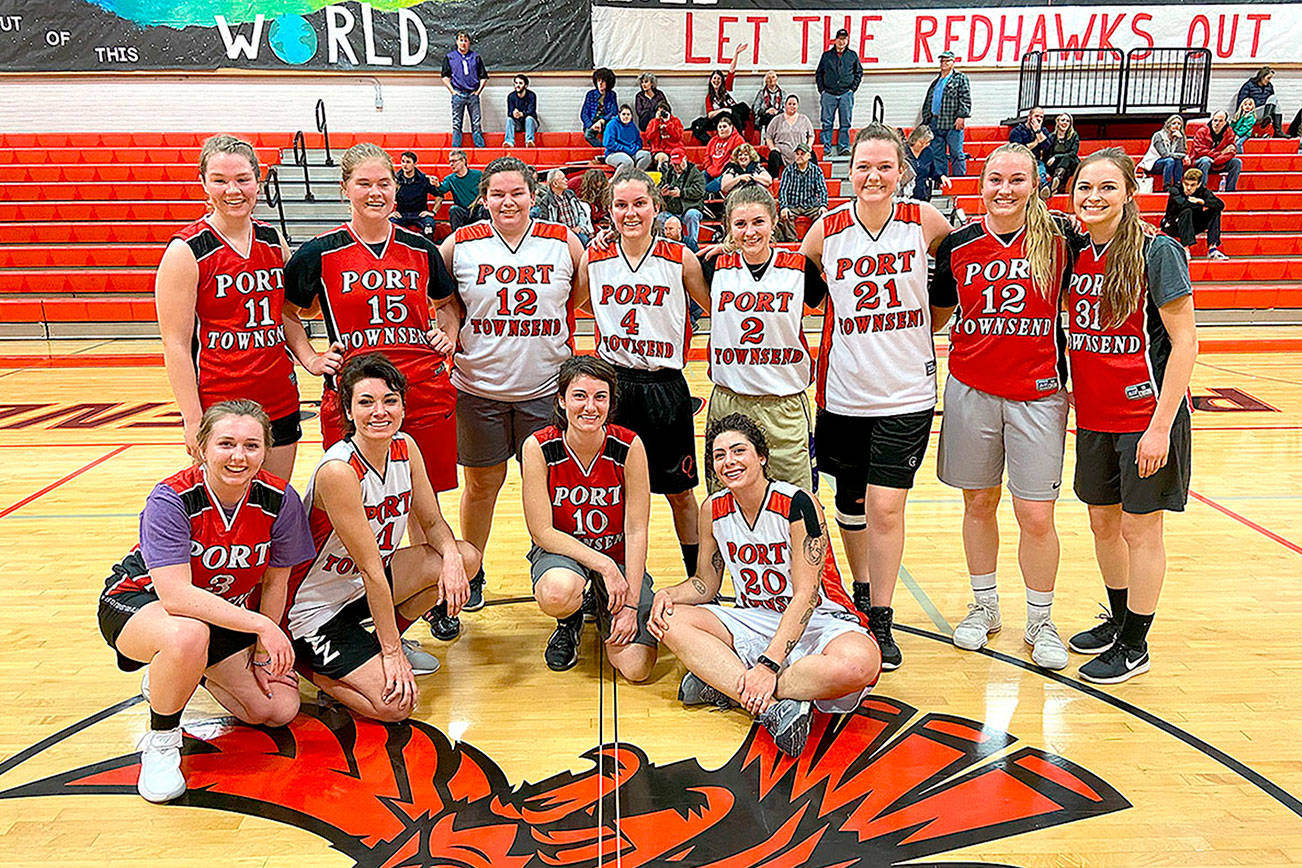 BASKETBALL: Port Townsend alumni get together for games over the holidays