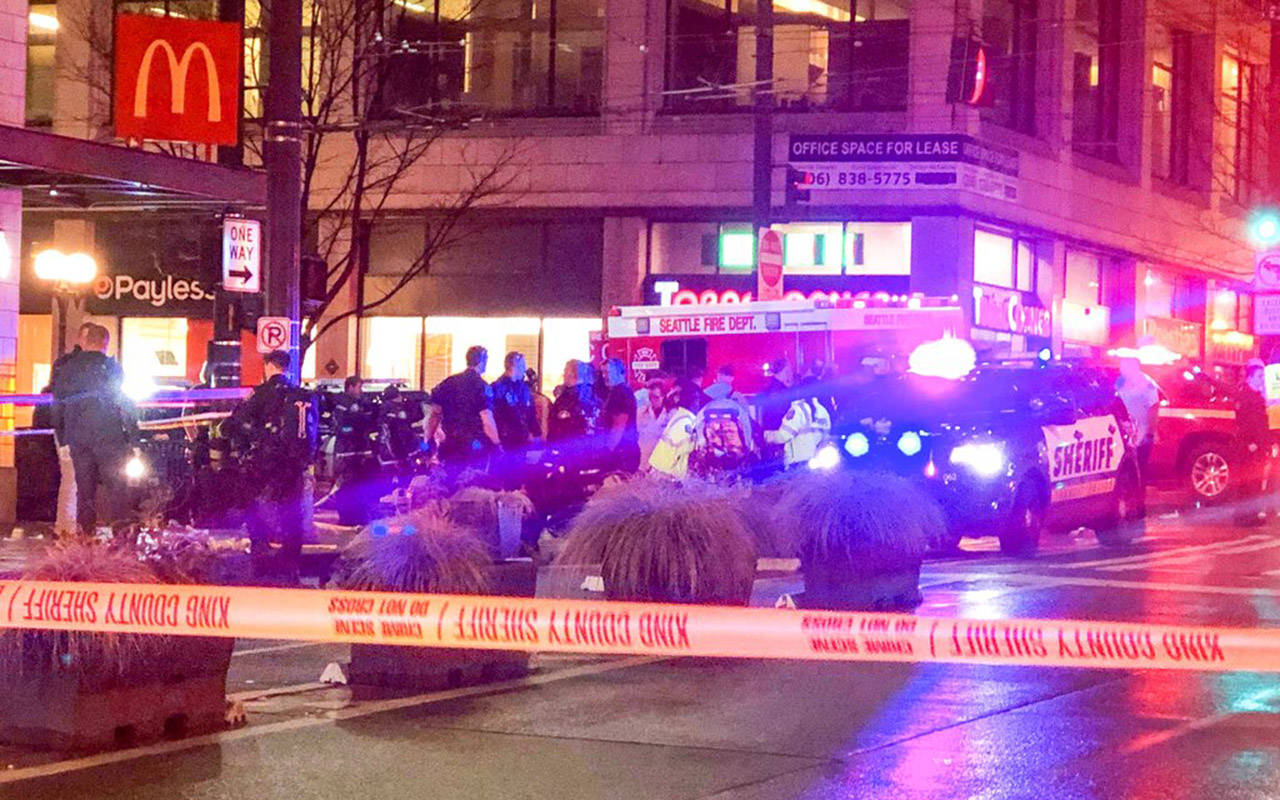 1 dead, 7 wounded in downtown Seattle shooting