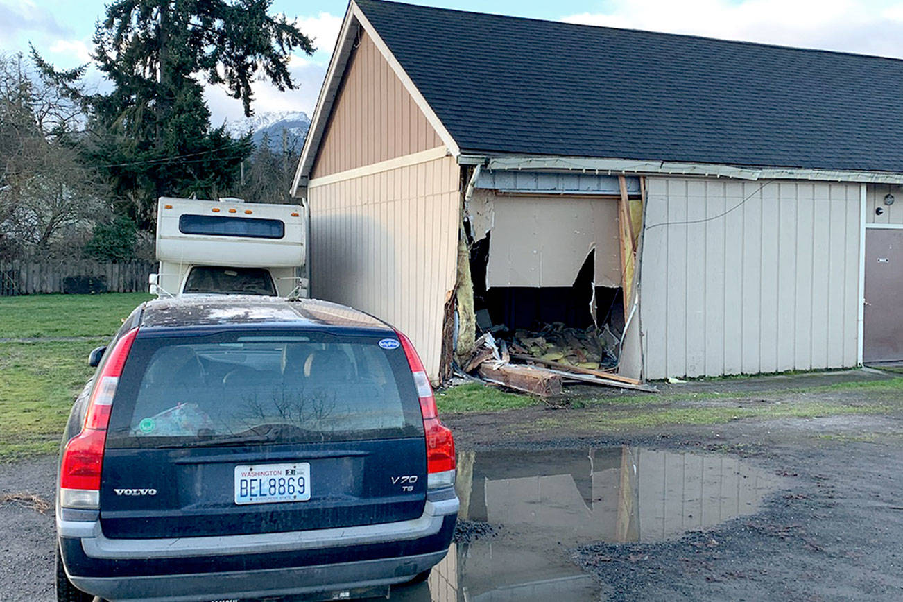 Sekiu man arrested after vehicle strikes house near Port Angeles